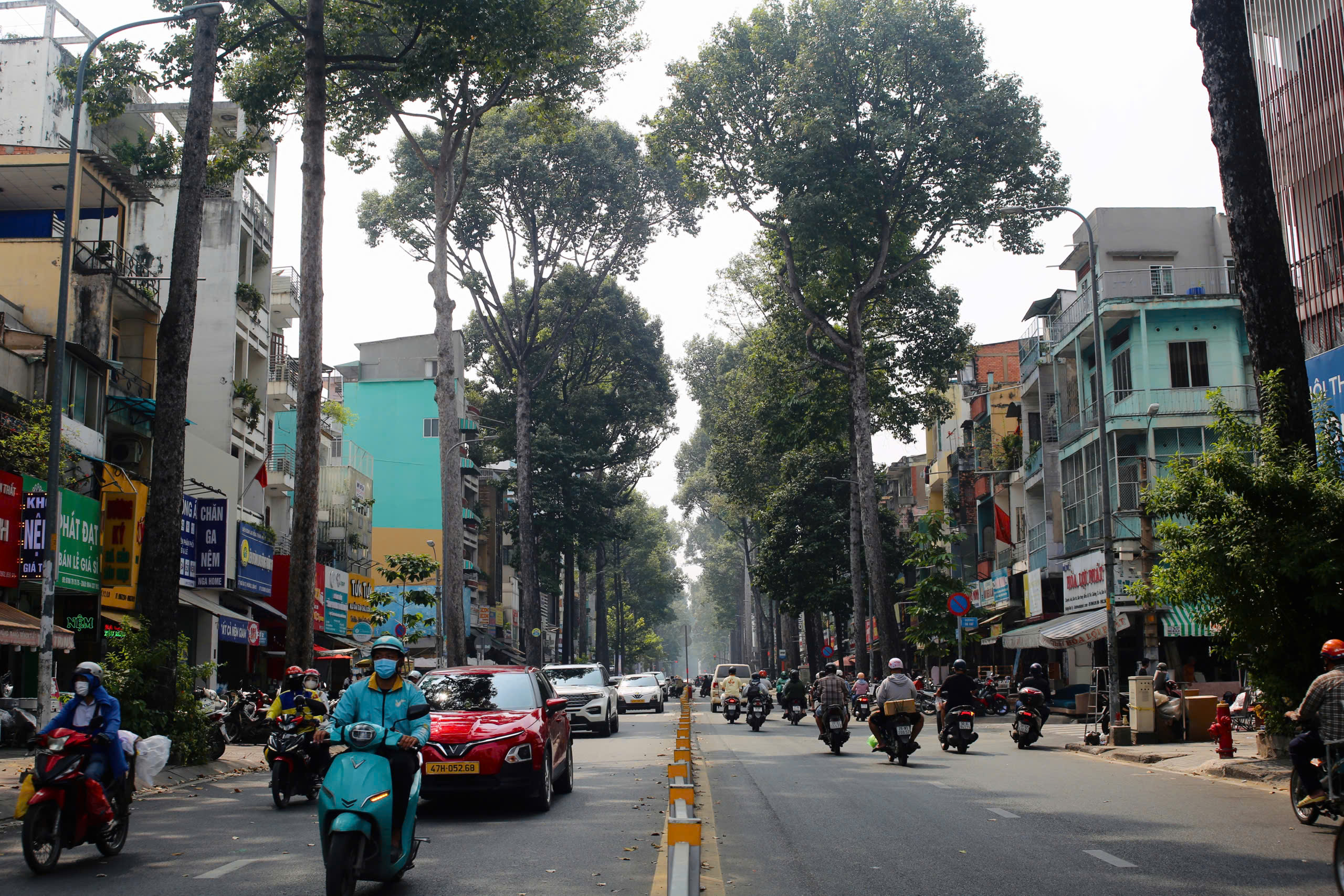 Dự báo thời tiết hôm nay, 23-12: Nam Bộ có nơi nhiệt độ cao trên 34 độ C - Ảnh 1.