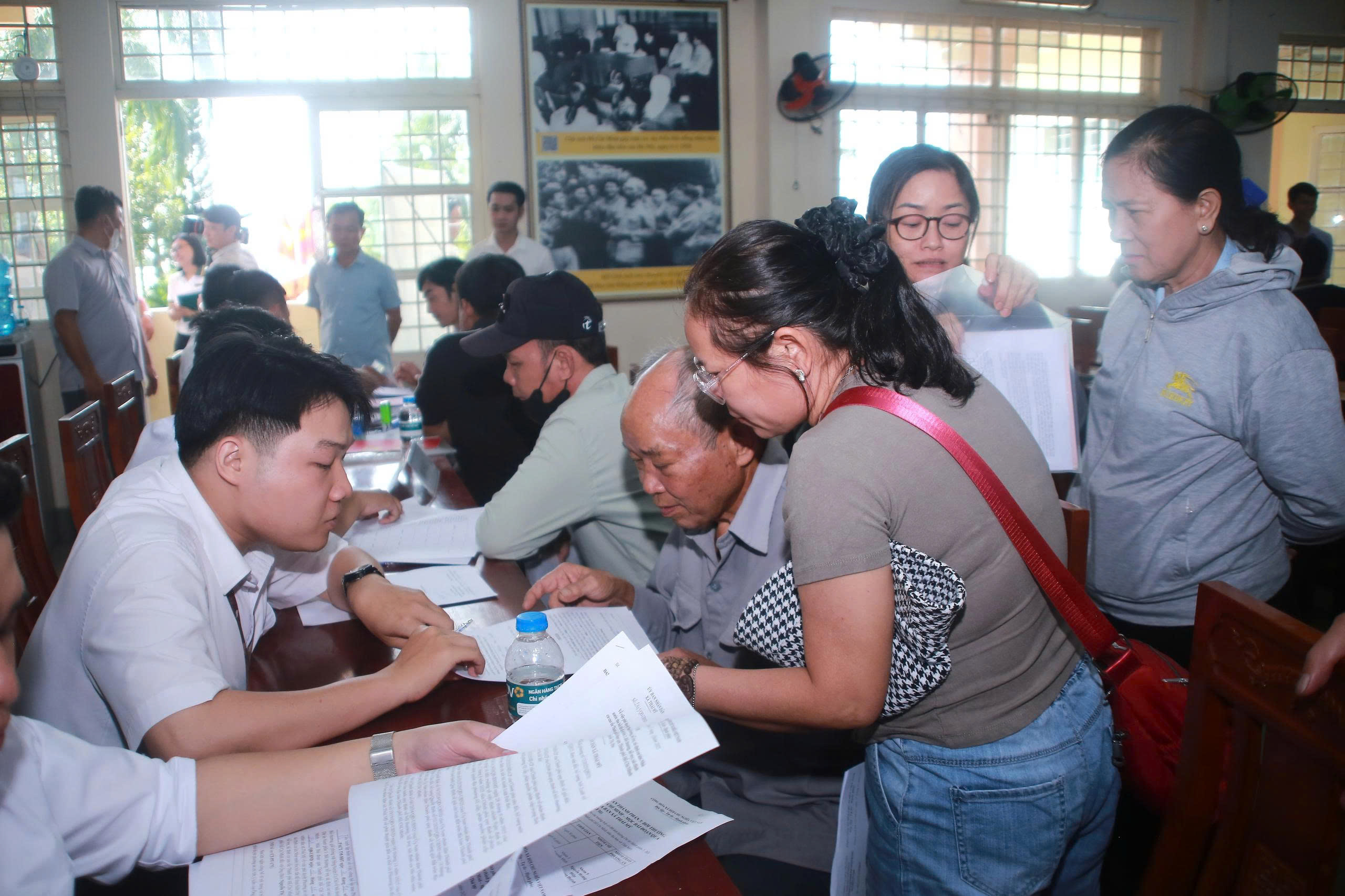 Chủ tịch UBND TPHCM ra "tối hậu thư" về giải ng&acirc;n vốn đầu tư c&ocirc;ng - Ảnh 1.