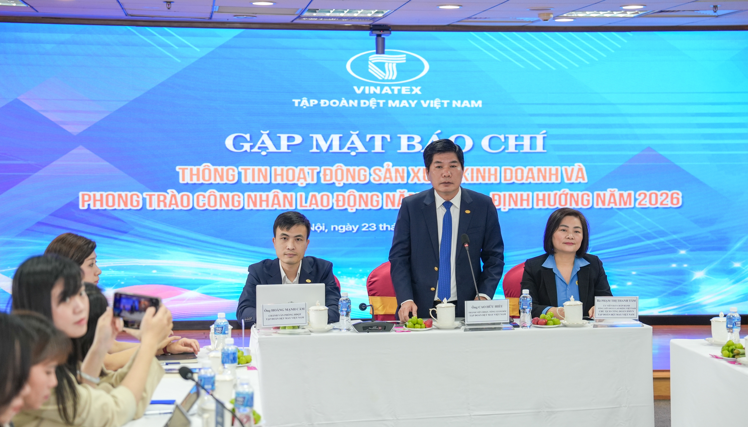 Vượt "sóng" thuế quan của Mỹ, "ông lớn" dệt may lãi 1.355 tỉ đồng năm 2025 - Ảnh 1.