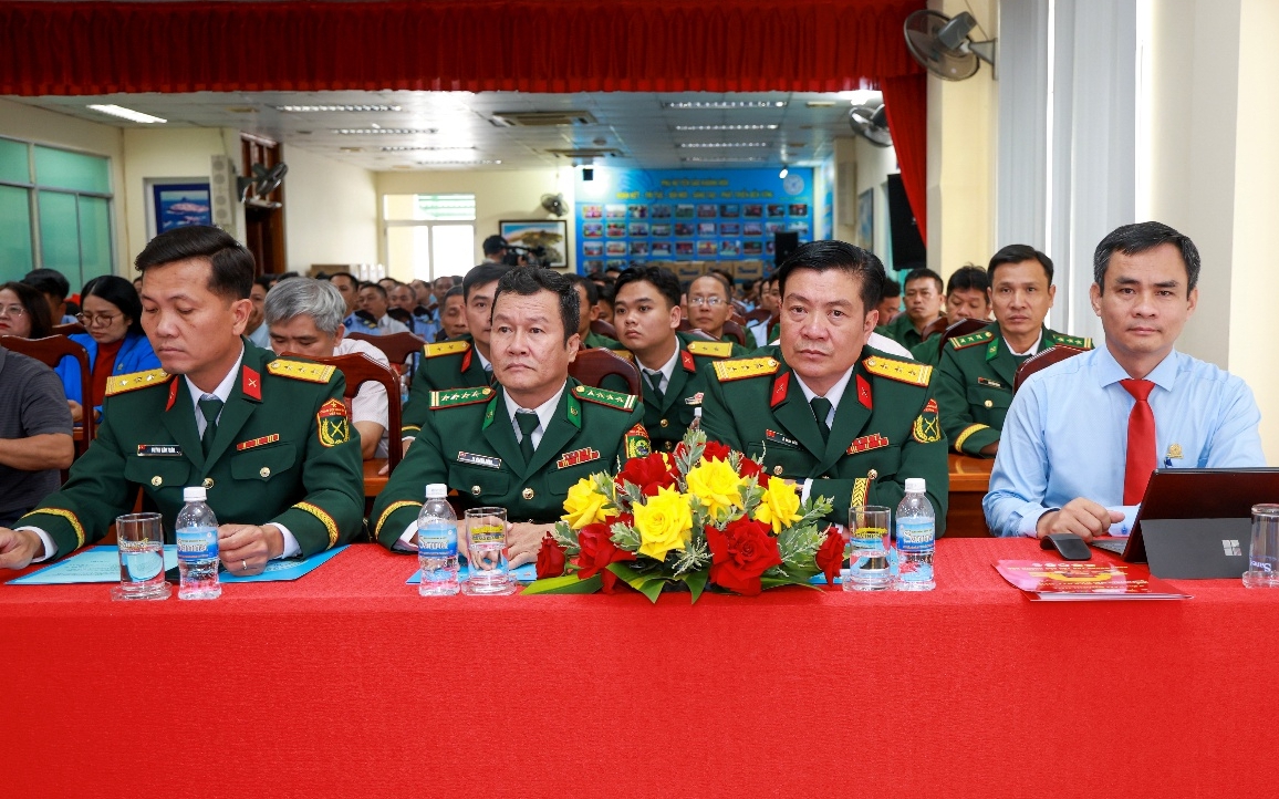 Yến sào Khánh Hòa kỷ niệm 81 năm Ngày thành lập Quân đội Nhân dân Việt Nam