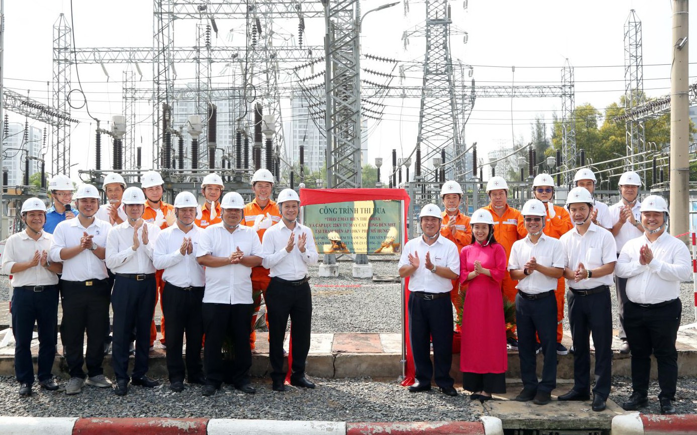 EVNHCMC gắn biển công trình Trạm biến áp 110kV Phú Mỹ Hưng