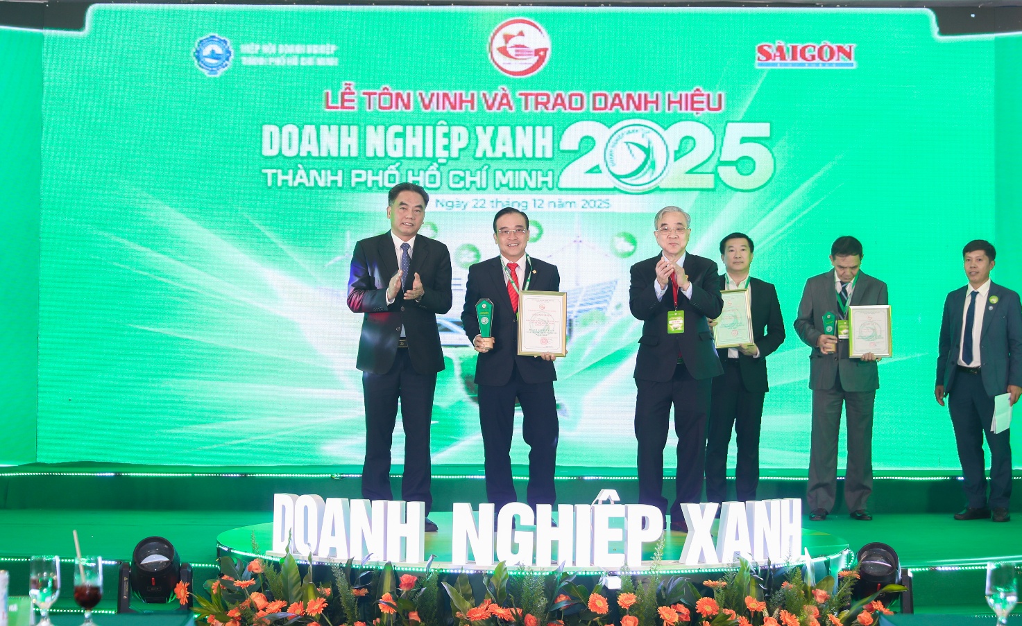 Saigon Co.op v&agrave; 21 đơn vị th&agrave;nh vi&ecirc;n được vinh danh Doanh nghiệp xanh TP HCM 2025 - Ảnh 1.