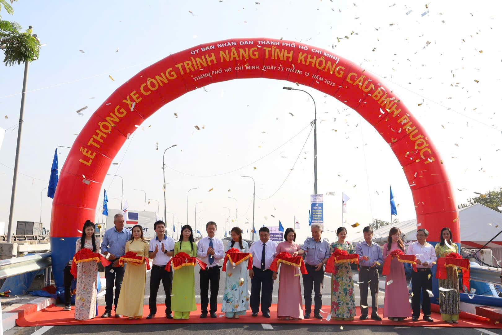 Cầu Bình Phước 1 thông xe:Cây cầu cuối cùng trên sông Sài Gòn đạt tĩnh không 7 m - Ảnh 5.