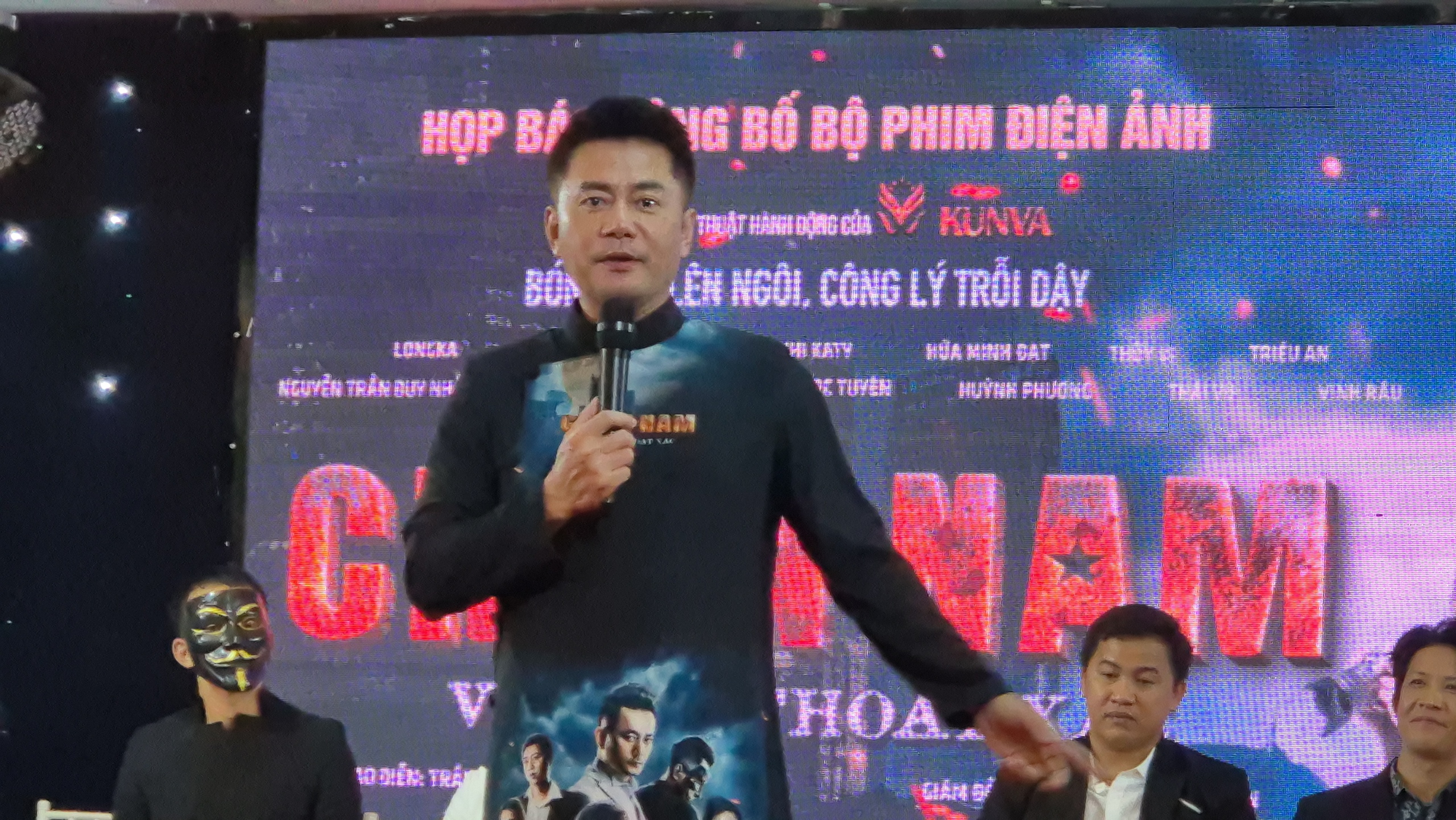Trương Minh Cường "hy sinh" một cánh tay vì mê đánh đấm, hành động - Ảnh 4.