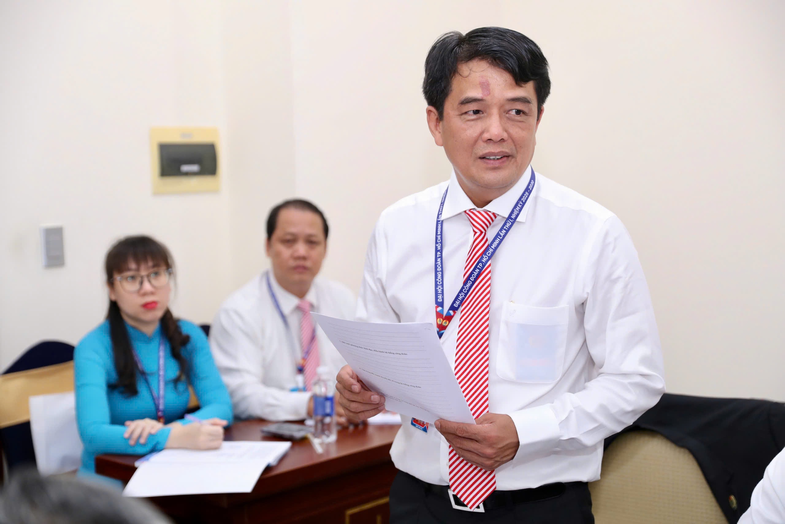 Người lao động mong được tiếp cận nhà ở xã hội, khám sức khỏe miễn phí... - Ảnh 2.