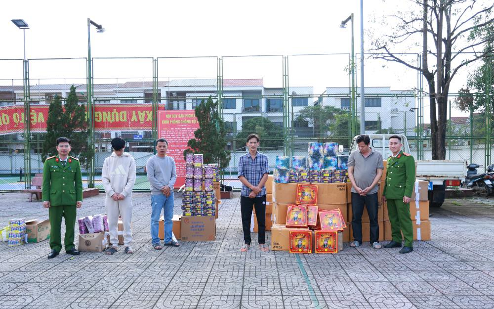 Công an triệt phá đường dây buôn bán pháo nổ quy mô lớn tại Hà Tĩnh