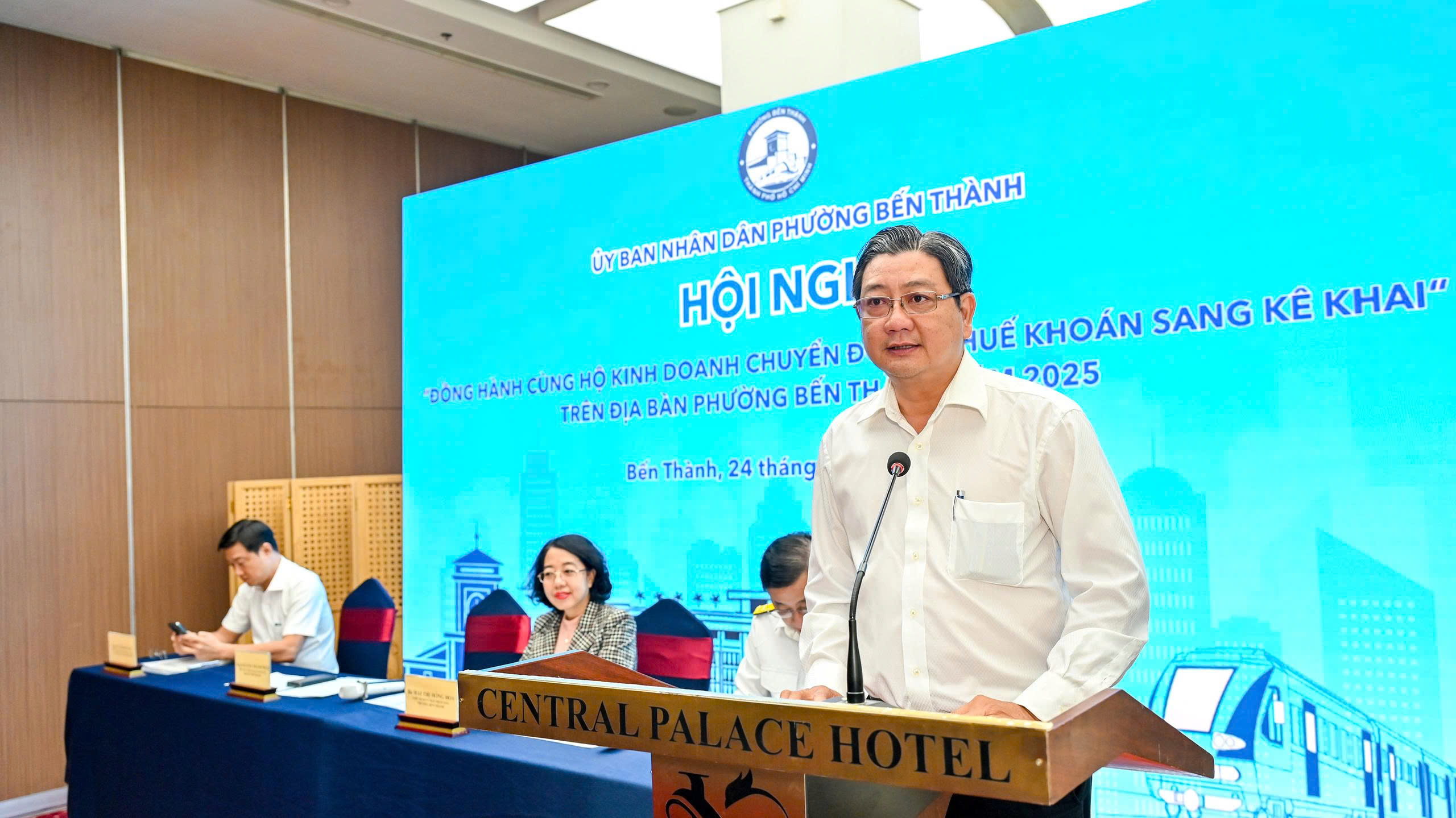 Xóa thuế khoán sang thuế kê khai: Tiểu thương lúng túng trước "giờ G" - Ảnh 2.