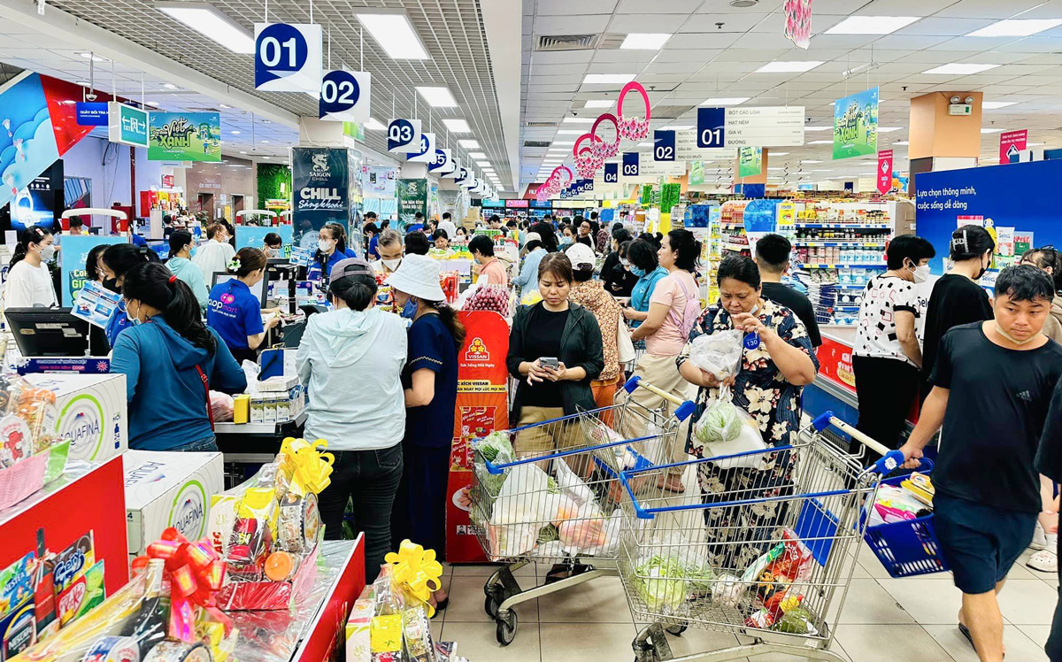 Chiến lược xanh h&oacute;a mang t&iacute;nh hệ thống của nh&agrave; b&aacute;n lẻ thuần Việt - Ảnh 7.