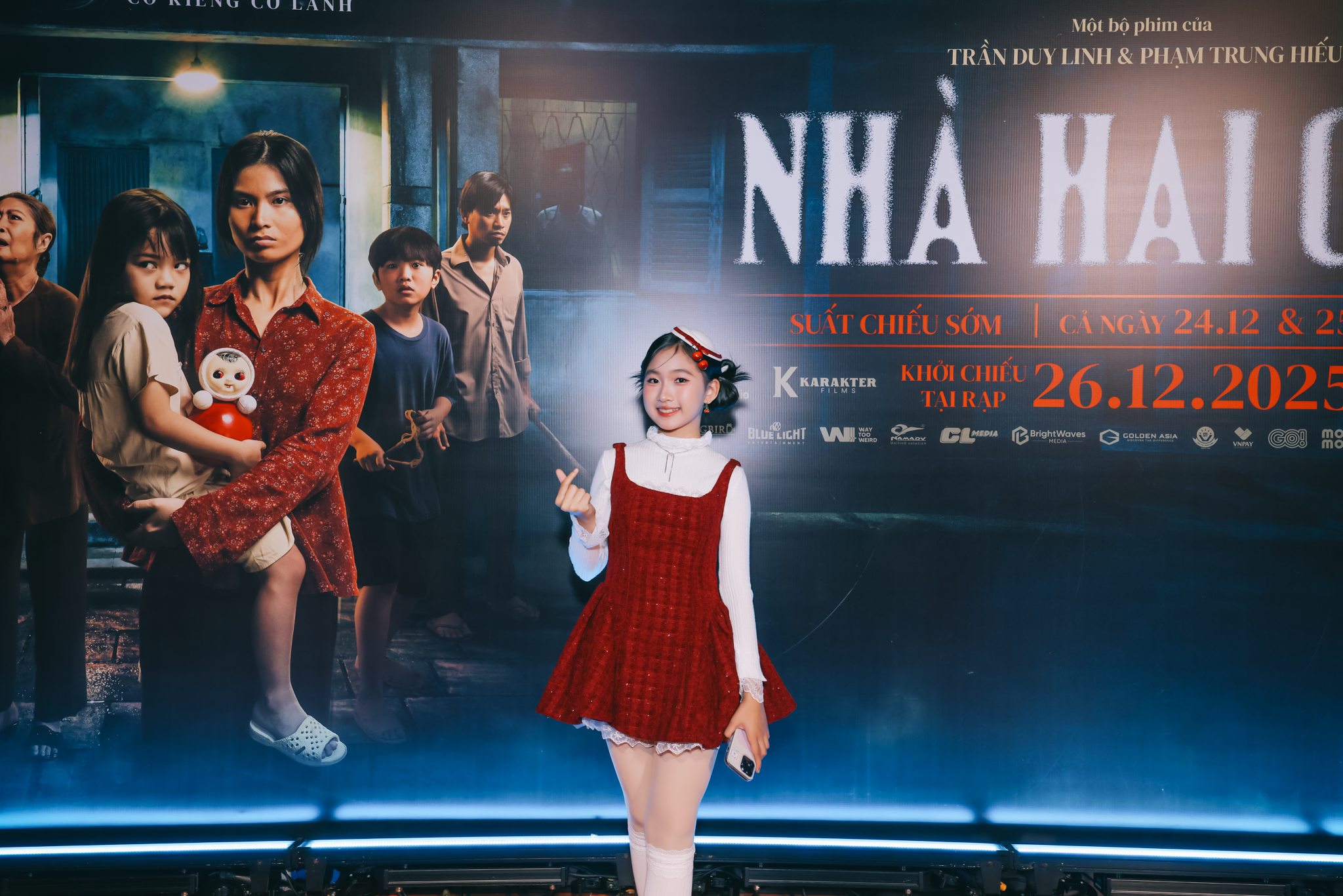 Phương Thanh đầy gợi cảm mừng phim của Trâm Anh, Kim Hải - Ảnh 9.