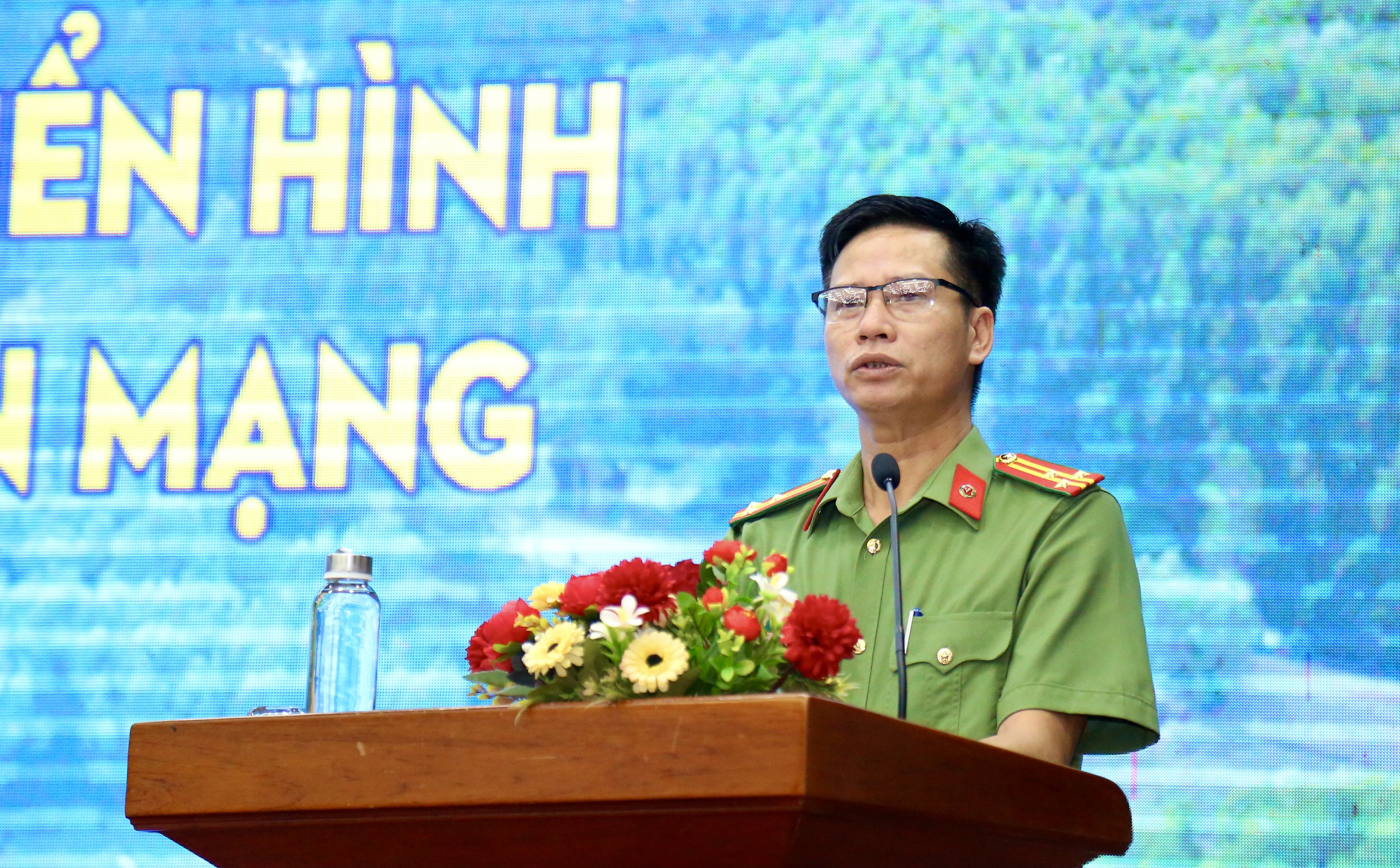 T&agrave;i khoản một bảo vệ ở C&agrave; Mau "bốc hơi" h&agrave;ng trăm triệu đồng - Ảnh 2.