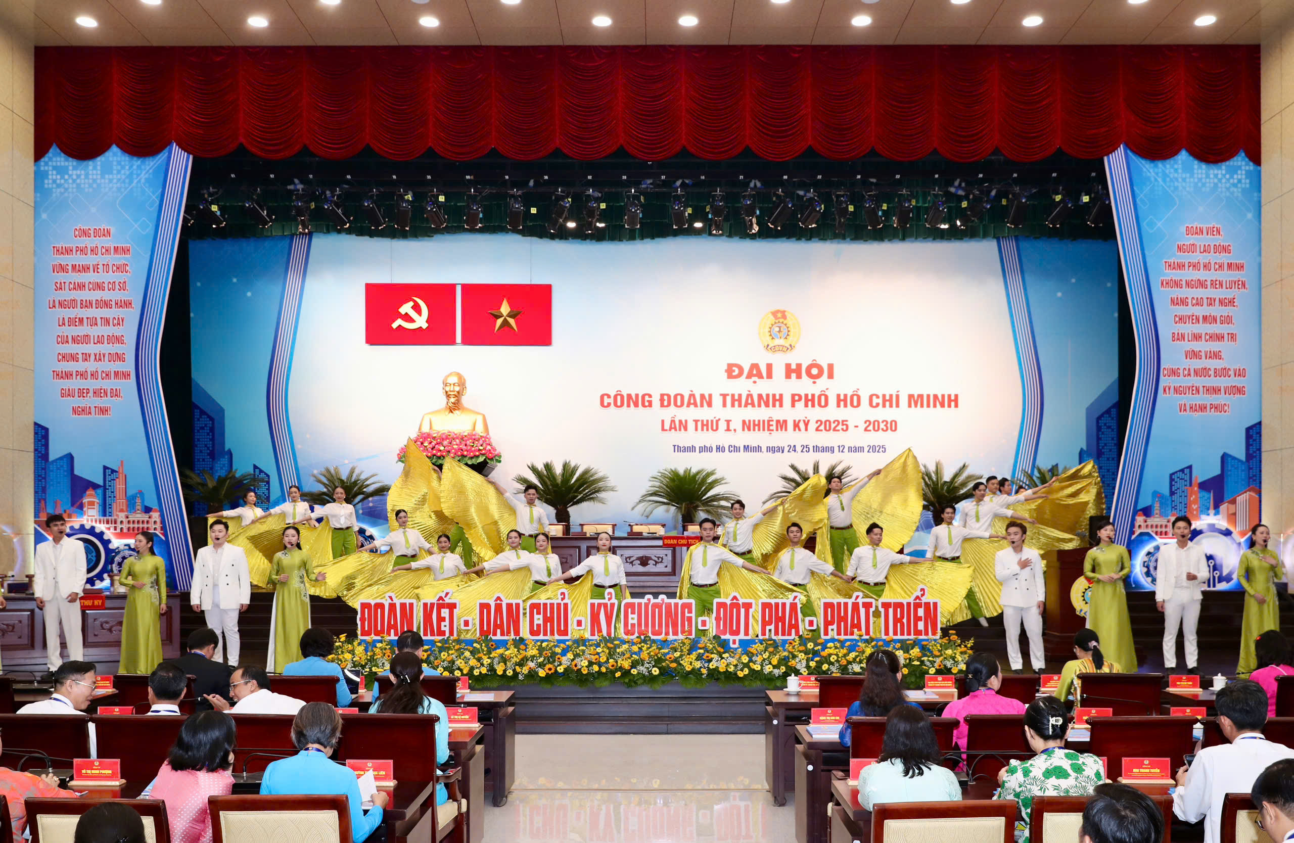 650 đại biểu dự Đại hội Công đoàn TPHCM lần thứ I - Ảnh 6.