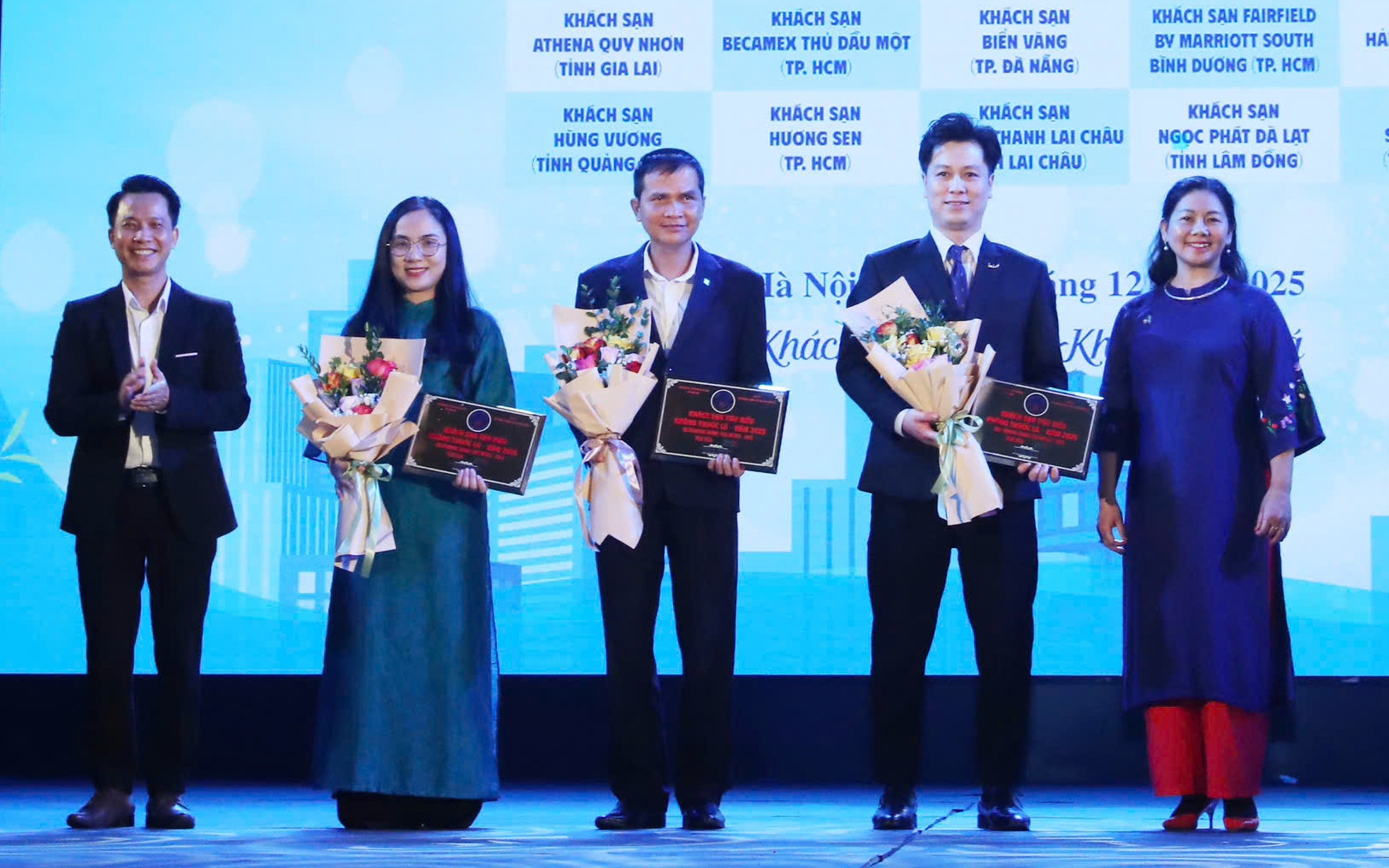 Bất ngờ thông tin về phơi nhiễm khói thuốc lá thụ động tại khách sạn