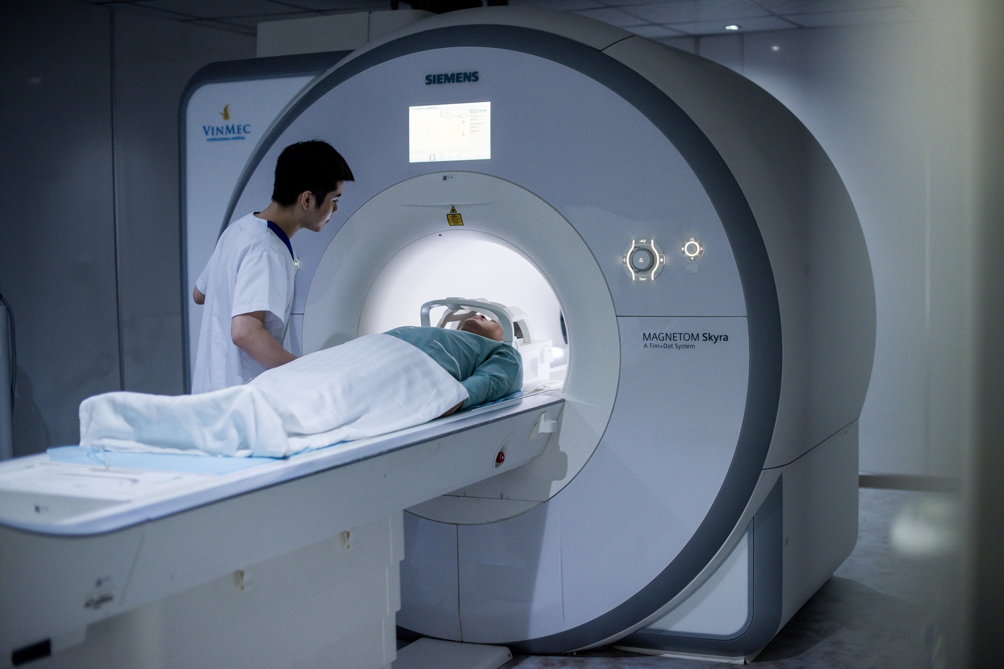 Vinmec Central Park: 10 năm ti&ecirc;n phong chuẩn quốc tế, mở lối cho y học dựa tr&ecirc;n gi&aacute; trị - Ảnh 2.