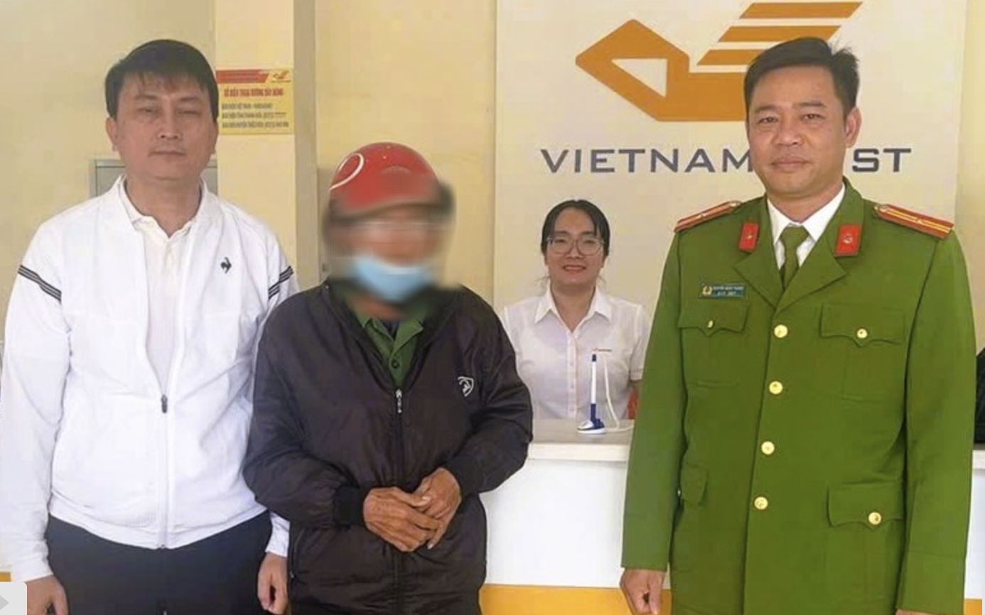 Ngăn chặn người phụ nữ cầm xấp tiền 500.000 đồng, suýt làm chuyện dại dột