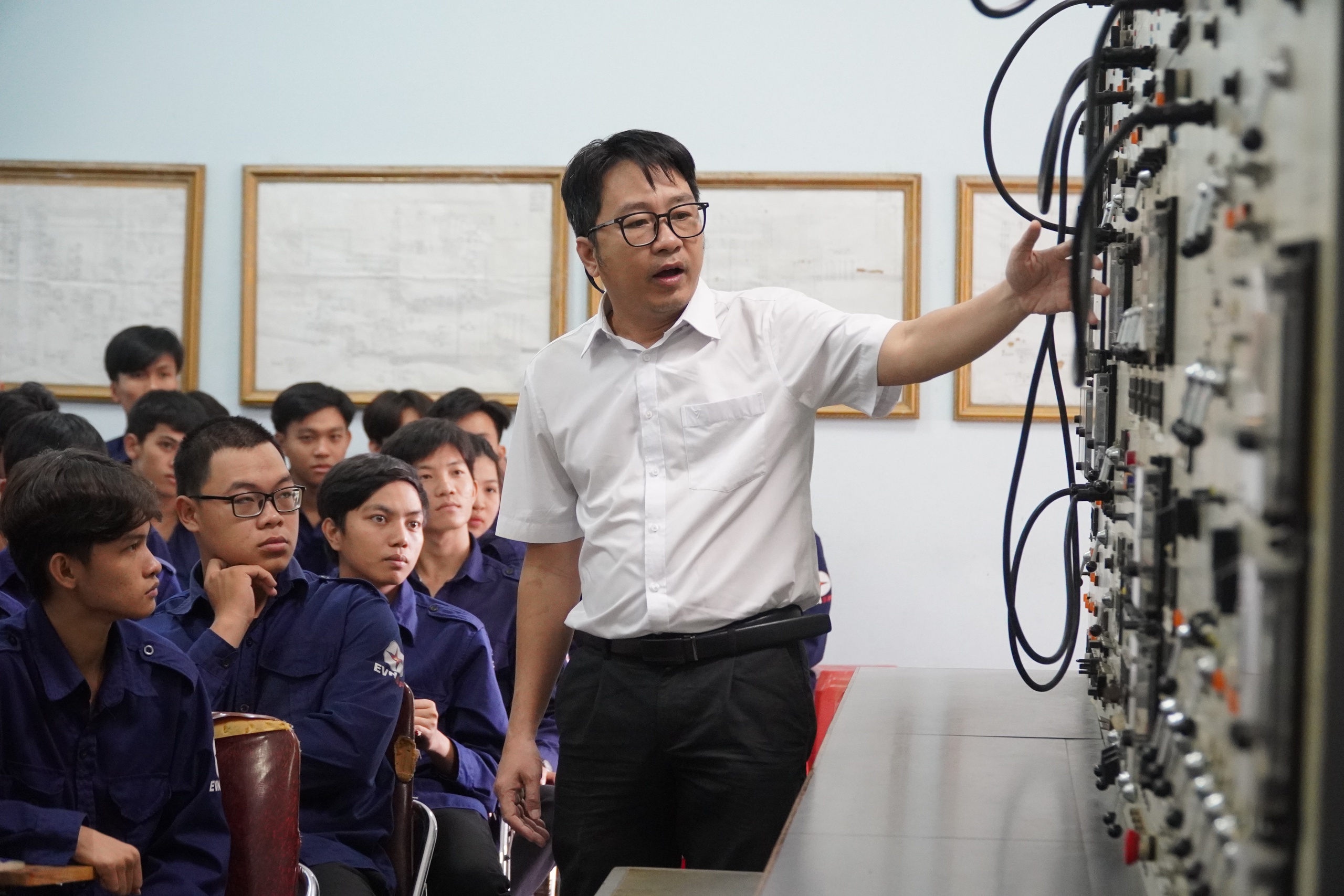 Mô hình "cao đẳng chia sẻ" sẽ hoạt động như thế nào? - Ảnh 1.