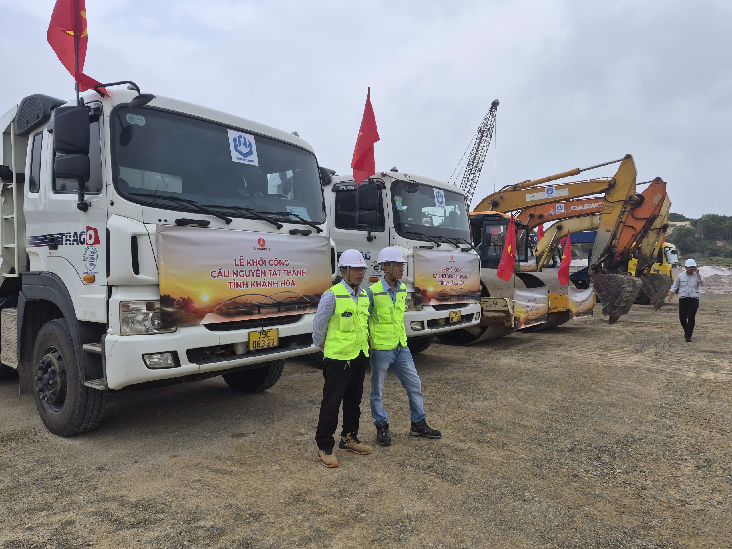 Vinhomes khởi công cầu Nguyễn Tất Thành, mở trục kết nối chiến lược Nam Khánh Hòa - Ảnh 1.