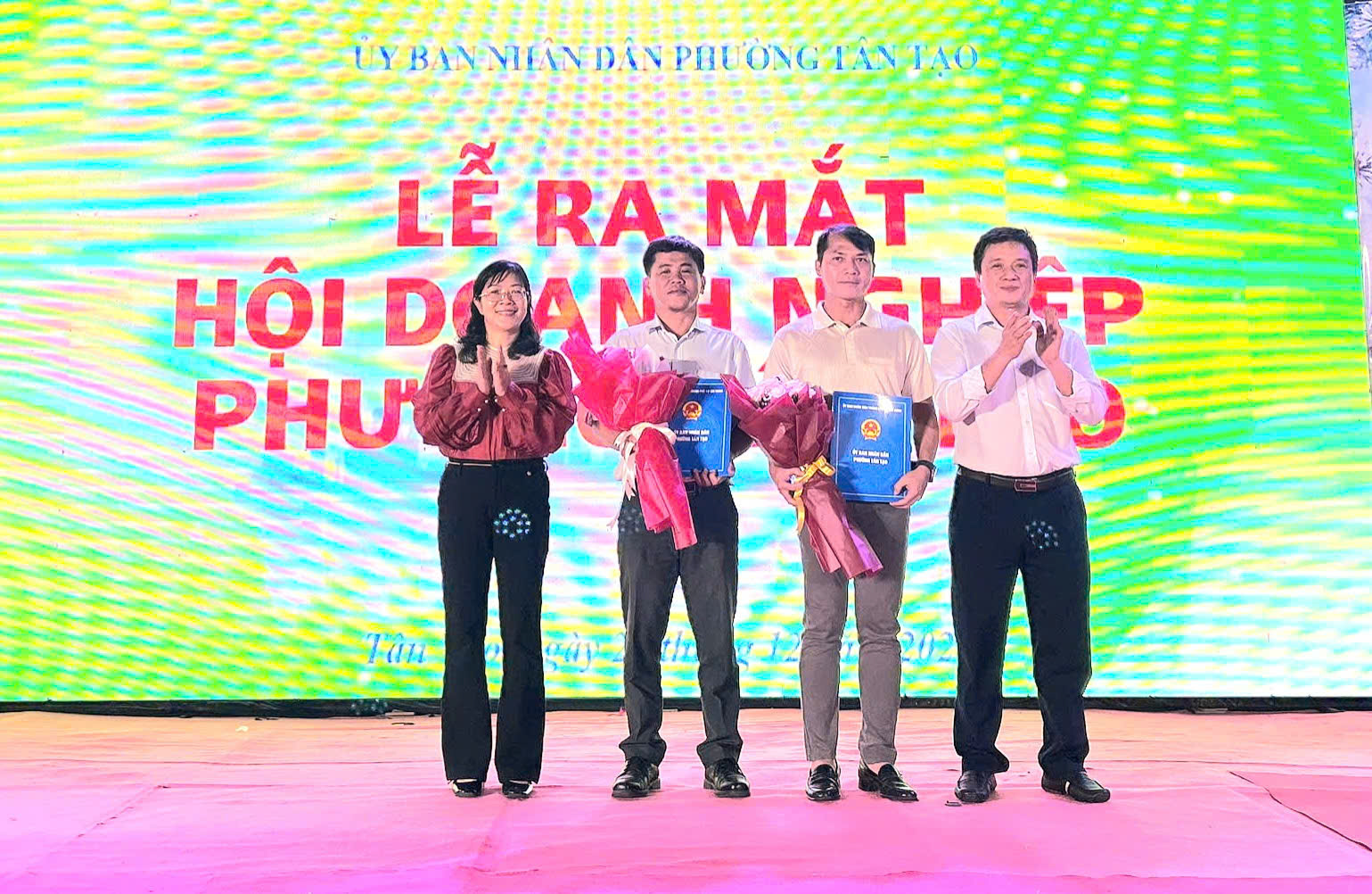 Phường Tân Tạo khai mạc Tuần lễ vinh danh doanh nhân và người lao động năm 2025 - Ảnh 2.