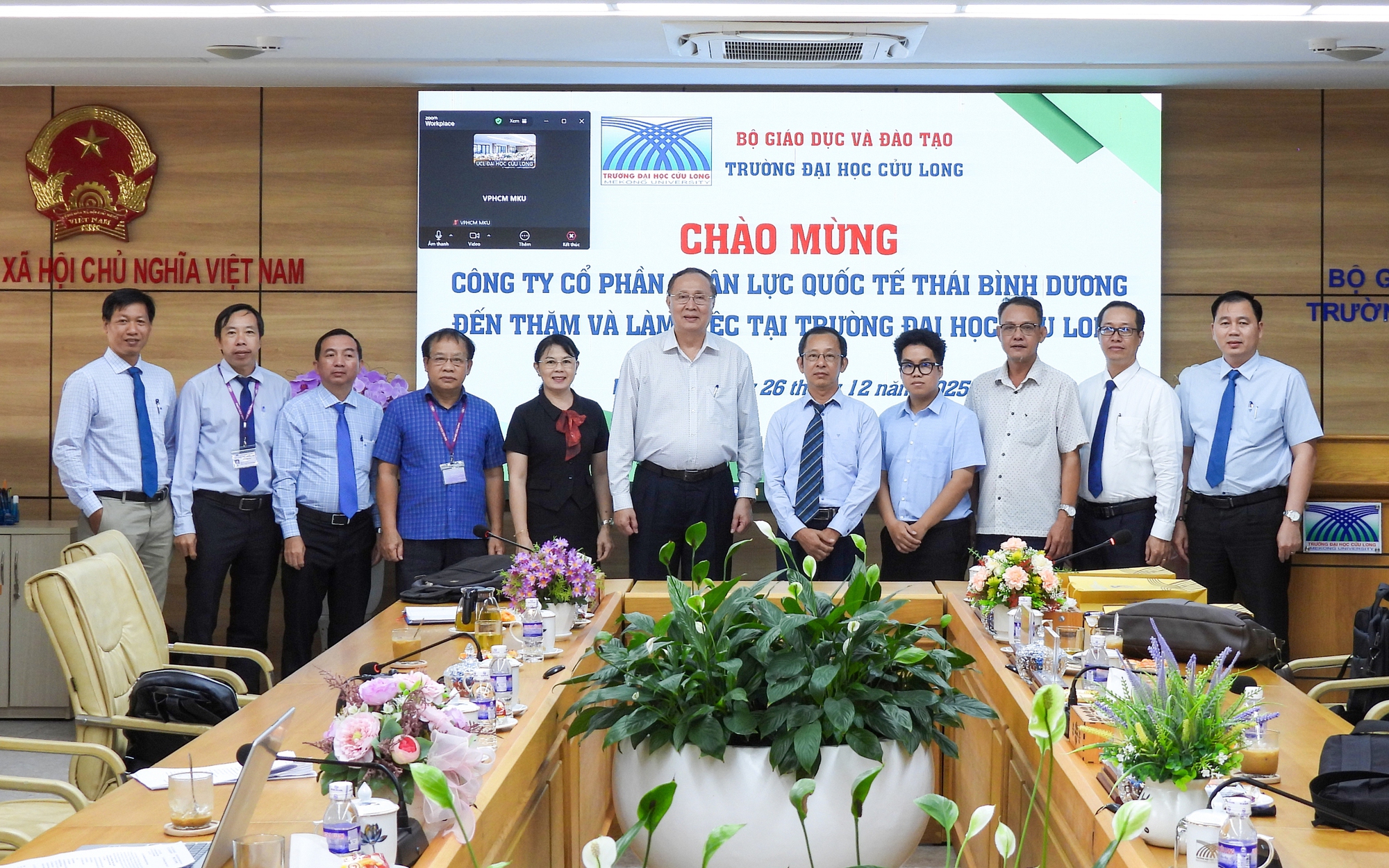 Người dân ở Đắk Lắk xúc động vì nghĩa cử đẹp của Trường Đại học Cửu Long - Ảnh 2.