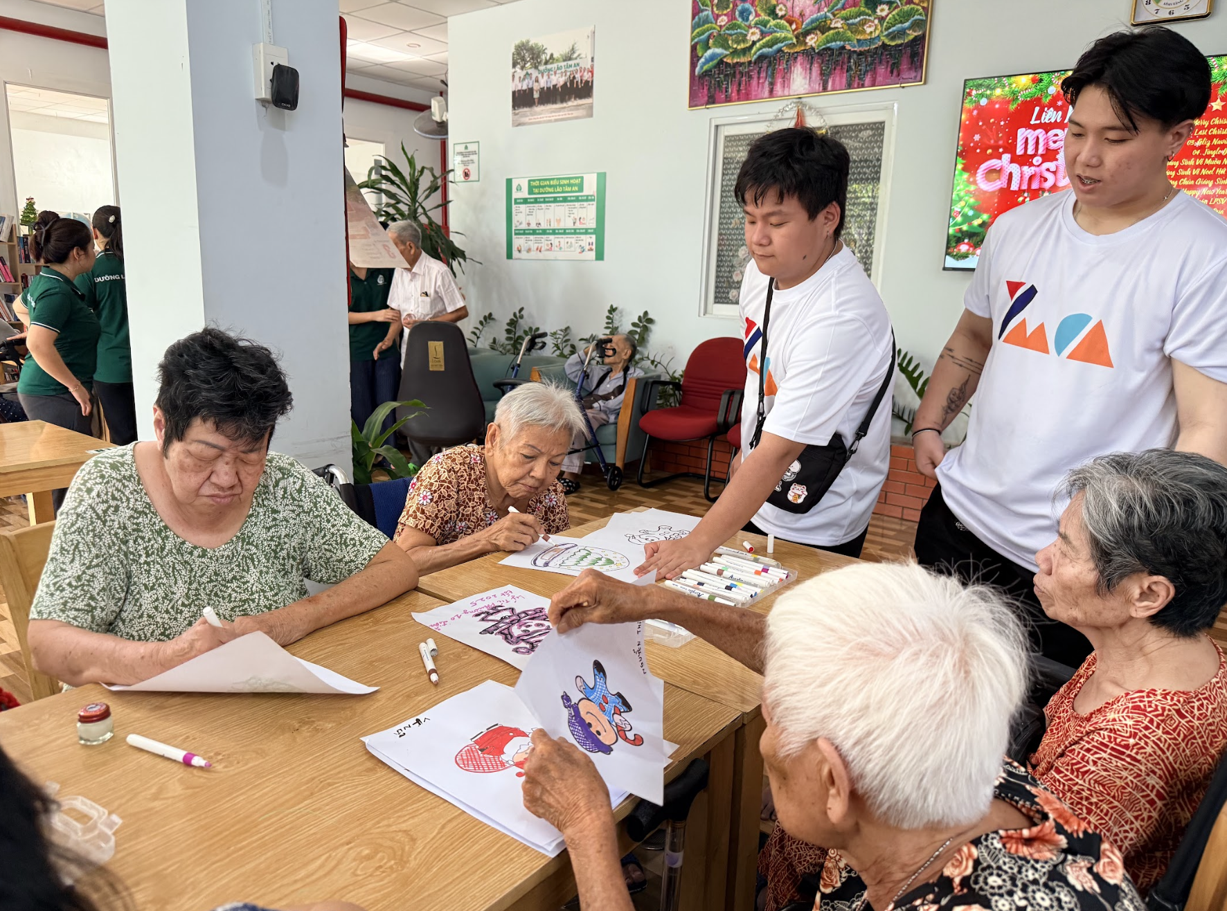 TPHCM chỉ c&oacute; 36 cơ sở dưỡng l&atilde;o cho hơn 1,6 triệu người cao tuổi - Ảnh 1.