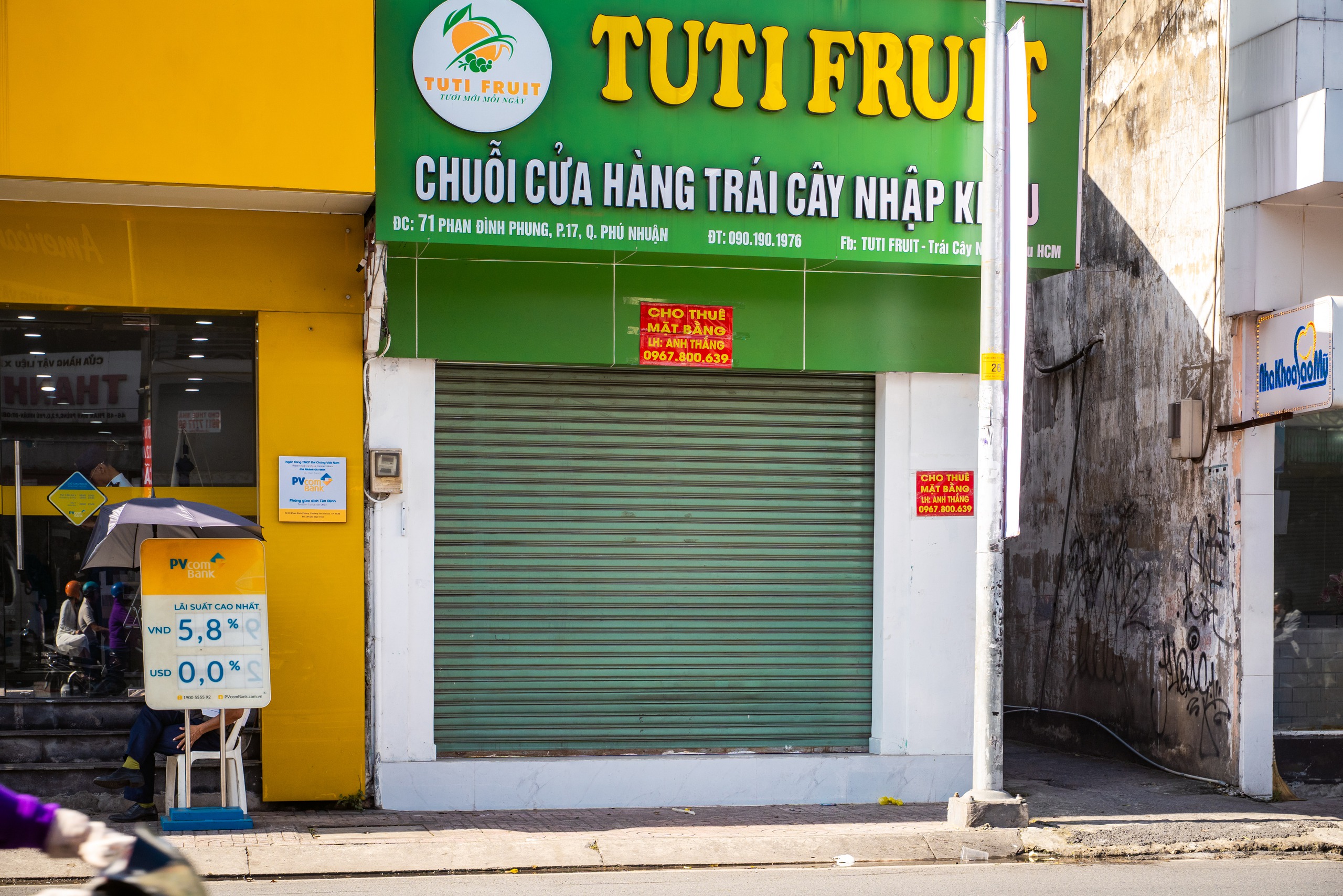 Mặt bằng kinh doanh ng&agrave;n đ&ocirc; tại TPHCM ế ẩm cuối năm - Ảnh 6.