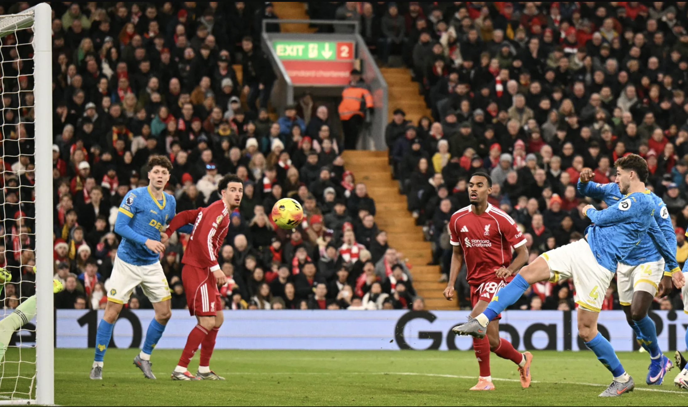 Florian Wirtz ghi b&agrave;n đầu ti&ecirc;n, Liverpool thắng ng&agrave;y cuối năm tại Anfield - Ảnh 5.
