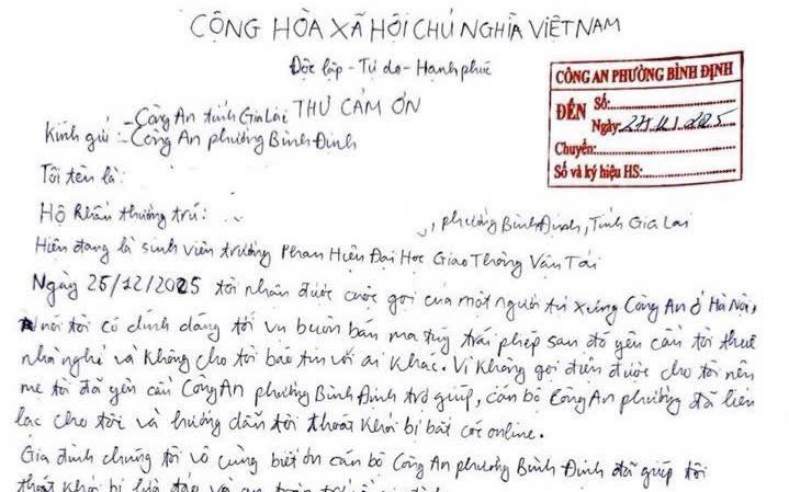 1 sinh viên viết thư cảm ơn vì được giải cứu khỏi bị "bắt cóc online"
