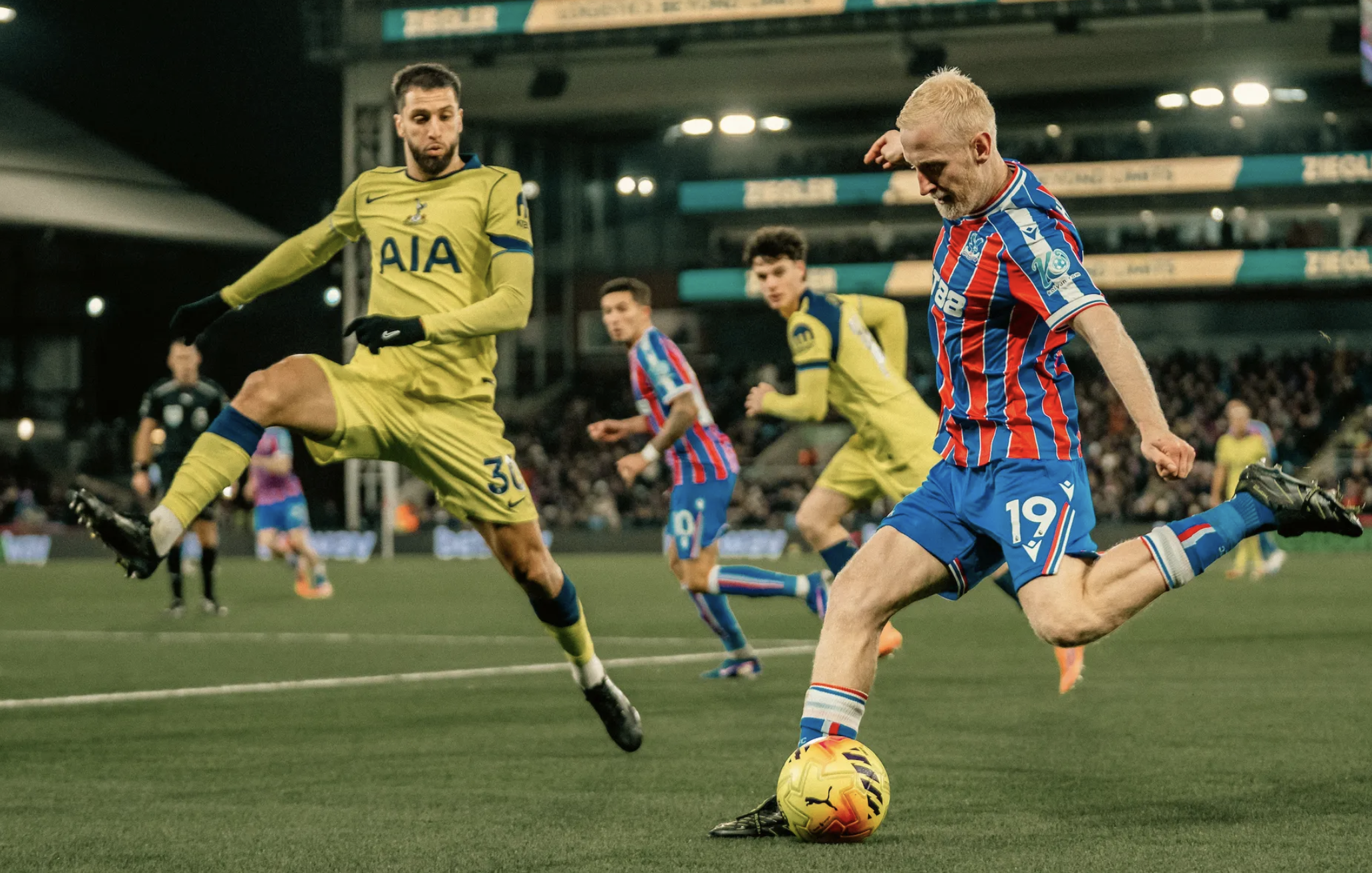 Sao trẻ tỏa sáng, Tottenham nhọc nhằn vượt Crystal Palace - Ảnh 1.