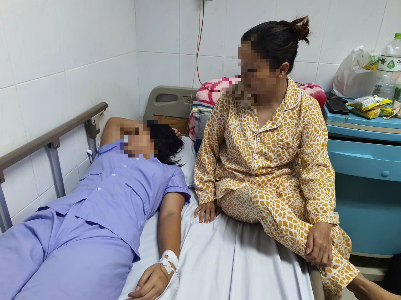 Nữ sinh bị đ&aacute;nh hội đồng ở Đ&agrave; Nẵng: Hiệu trưởng n&oacute;i g&igrave;? - Ảnh 1.