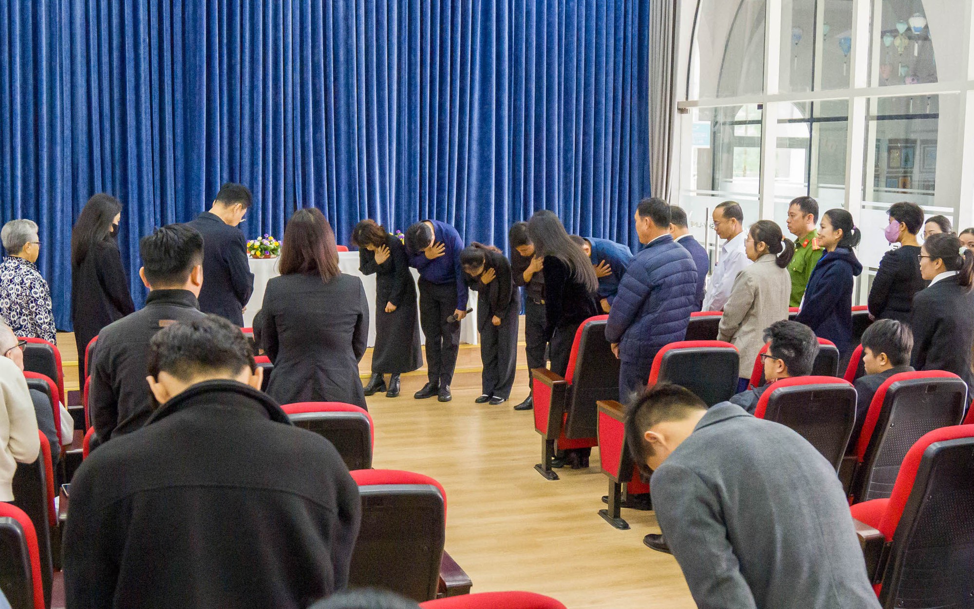Đà Nẵng: Học sinh lớp 1 tử vong tại hồ bơi, nhà trường tổ chức xin lỗi gia đình