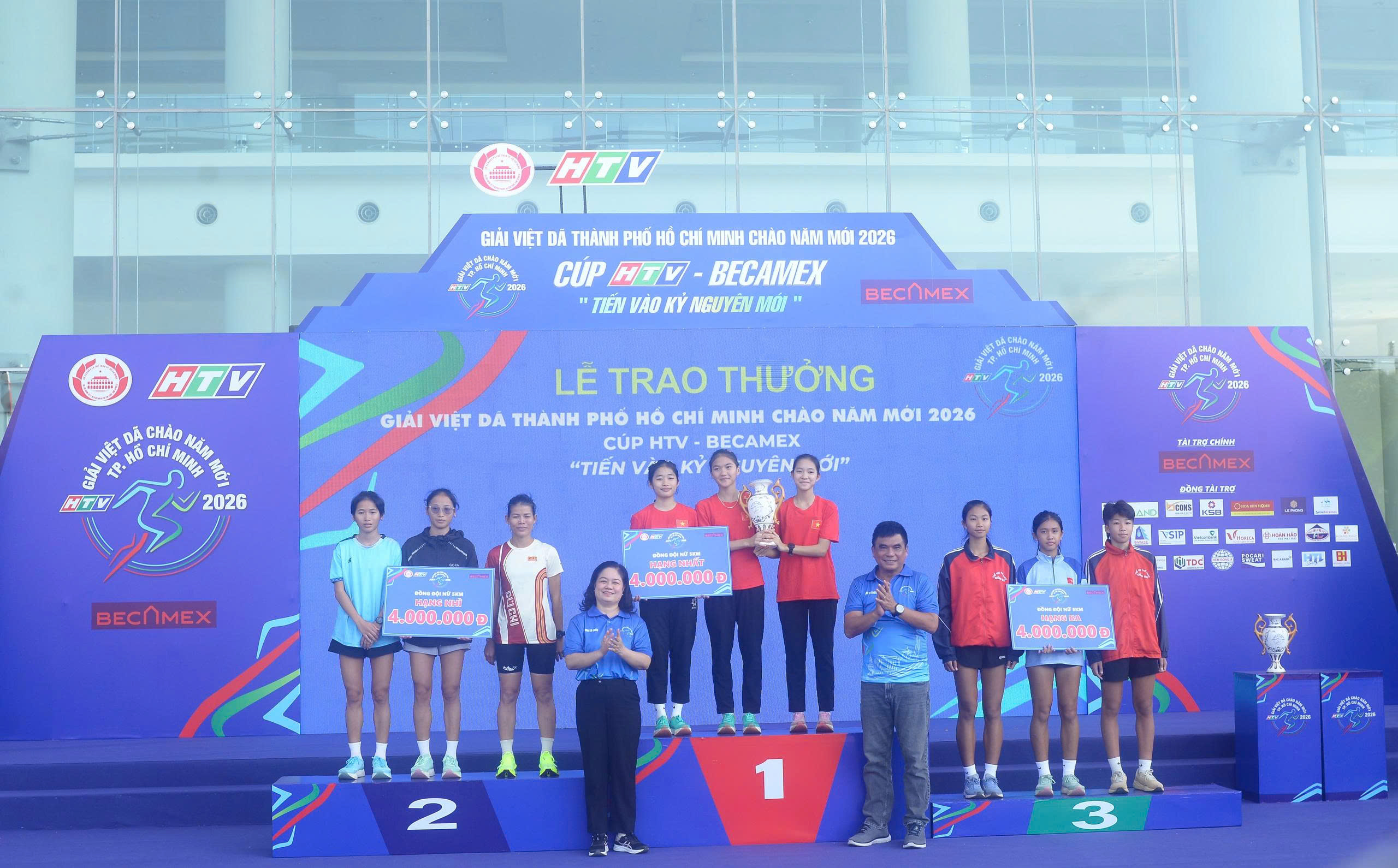 Giải Việt dã TP HCM chào năm mới 2026: Tiến vào kỷ nguyên mới - Ảnh 12.