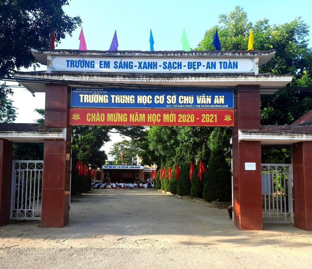 Một gi&aacute;o vi&ecirc;n THCS ở H&agrave; Tĩnh bị tố c&aacute;o c&oacute; h&agrave;nh vi s&agrave;m sỡ đối với nữ sinh lớp 8 - Ảnh 1.