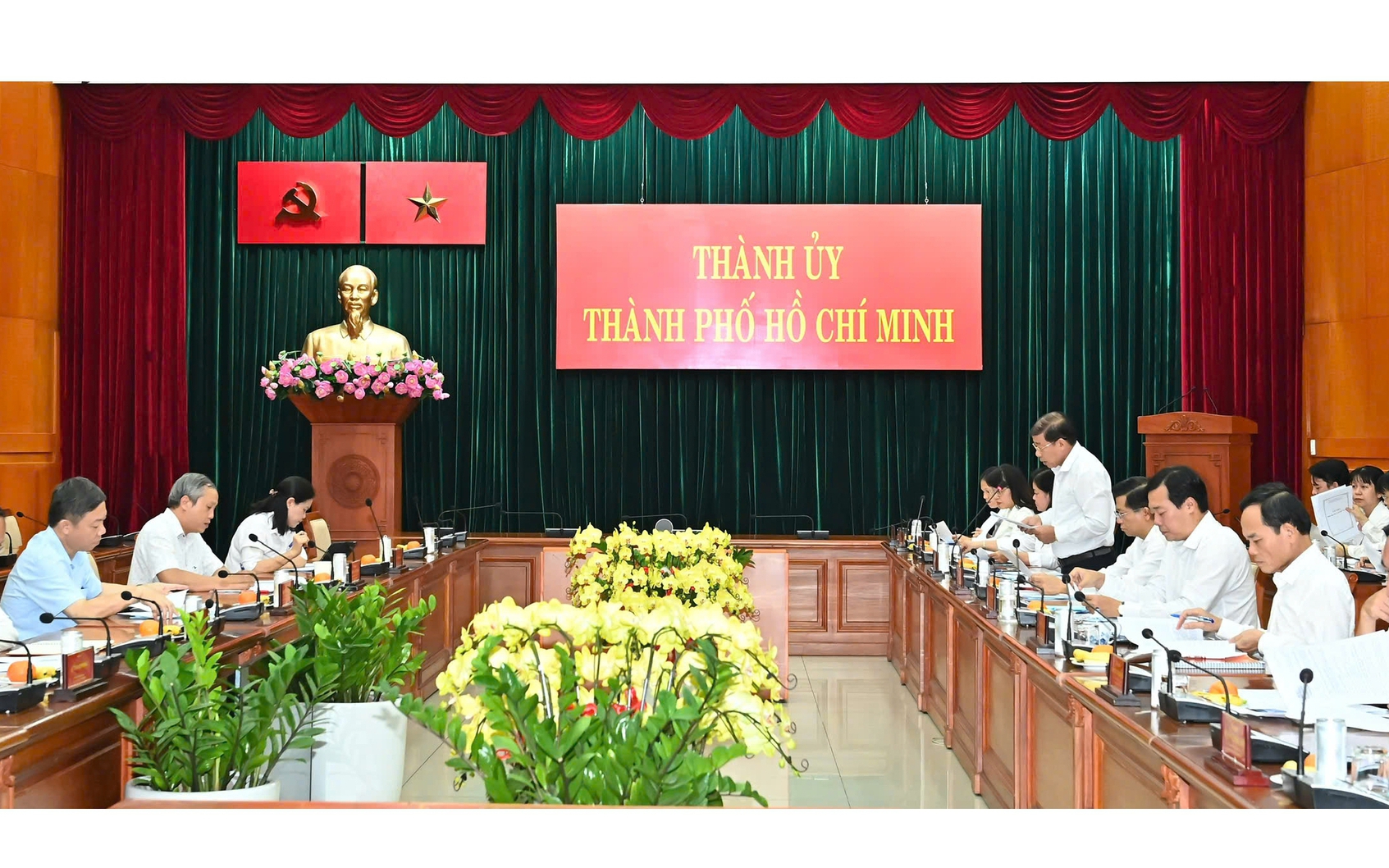 TPHCM tập trung xử l&yacute; c&aacute;c c&ocirc;ng tr&igrave;nh, dự &aacute;n tồn đọng, nguy cơ g&acirc;y l&atilde;ng ph&iacute; - Ảnh 2.