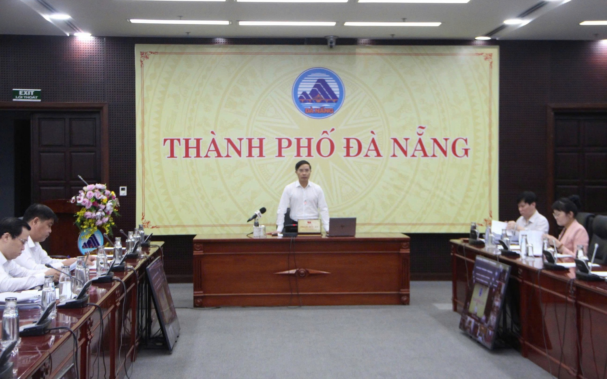 Nỗ lực giải ngân vốn đầu tư công - Ảnh 2.