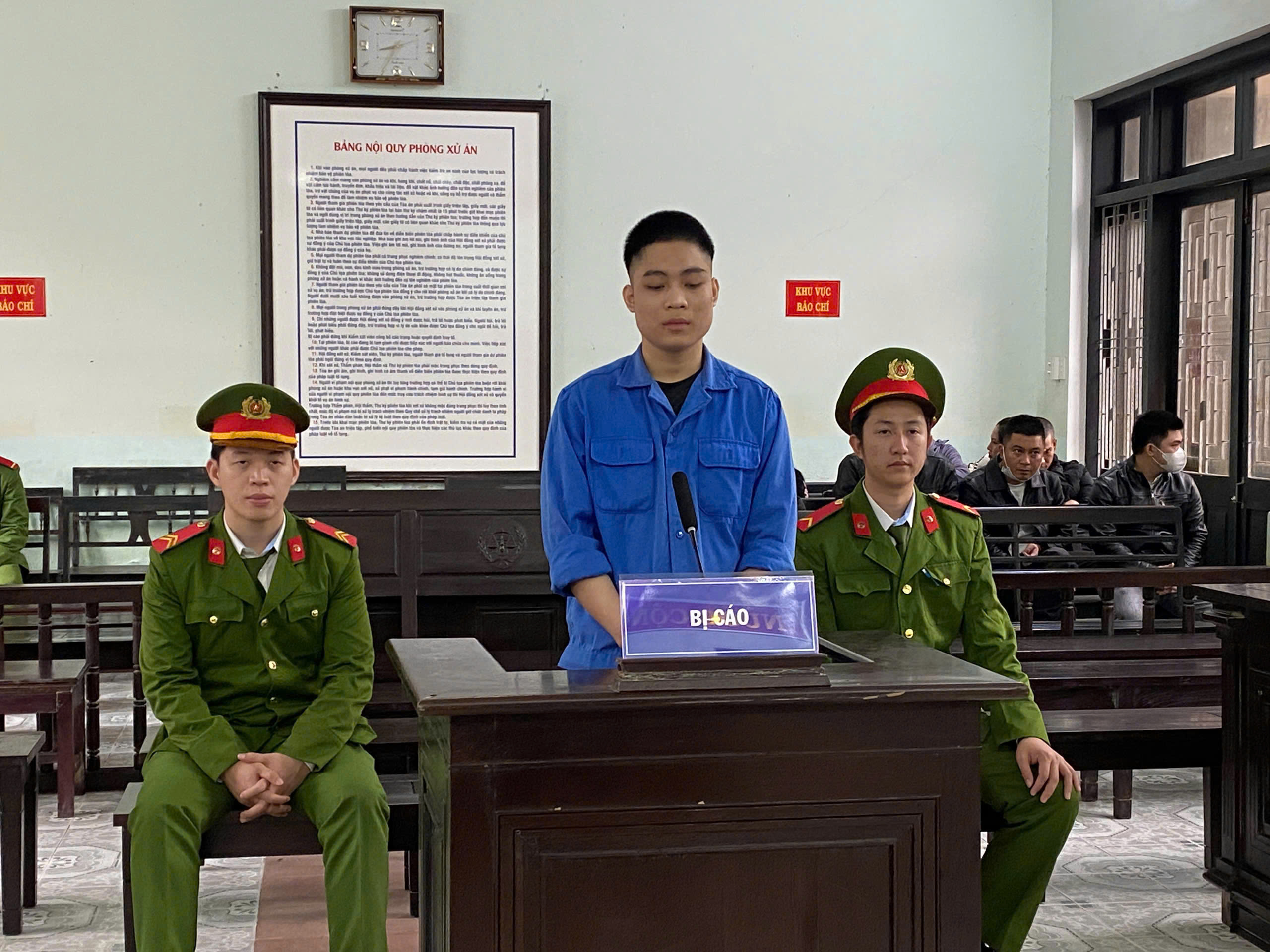 Rước họa vì nhận gói hàng ma túy mật ong nghệ đen Buôn Ma Thuột - Ảnh 1.