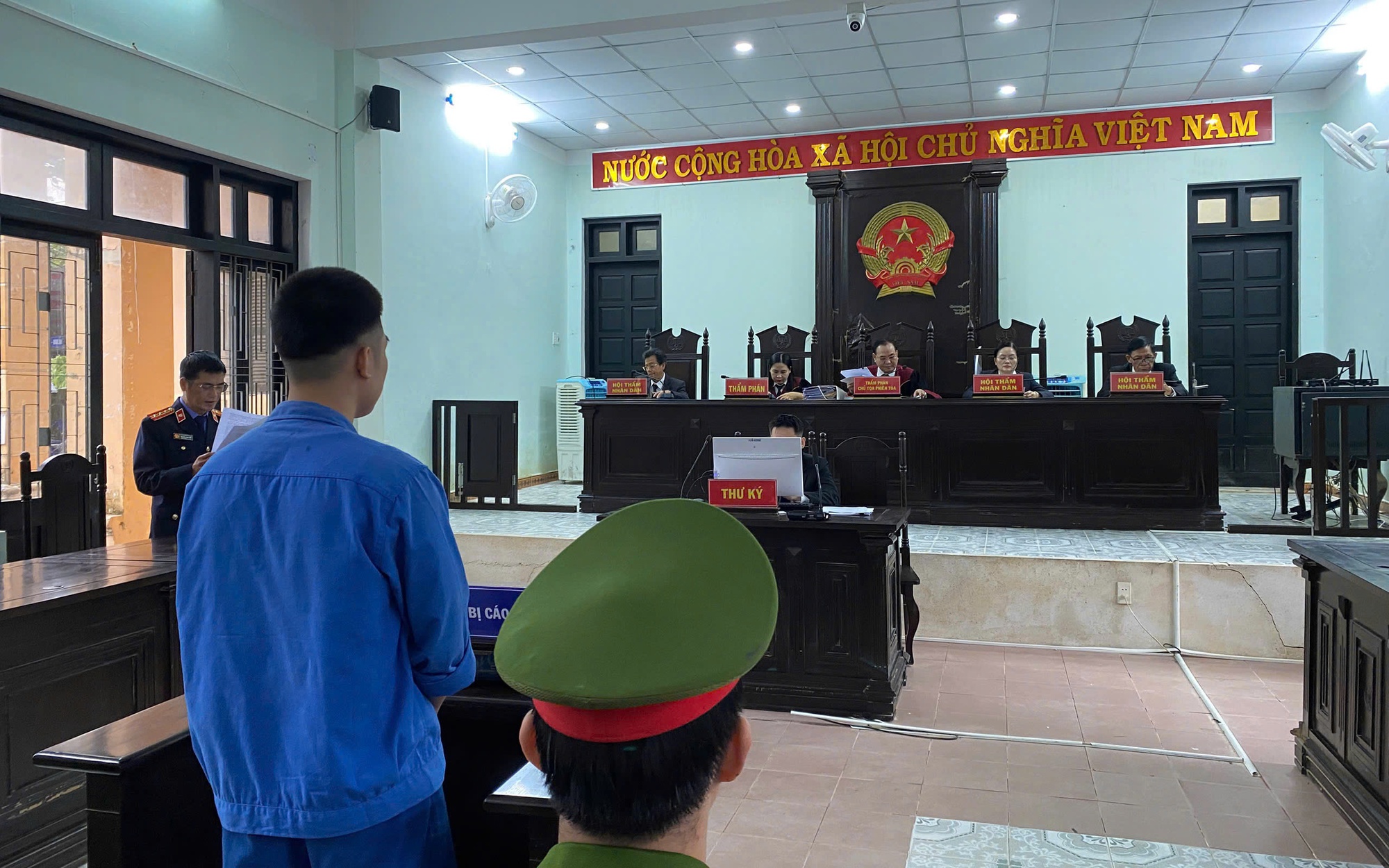 Chiêu giấu ma túy trong hộp “mật ong nghệ đen”: Một bị cáo lãnh án 16 năm tù