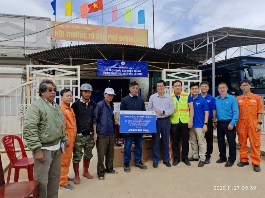 EVNGENCO3 hỗ trợ khẩn cấp tại miền Trung - T&acirc;y Nguy&ecirc;n sau b&atilde;o lũ - Ảnh 6.