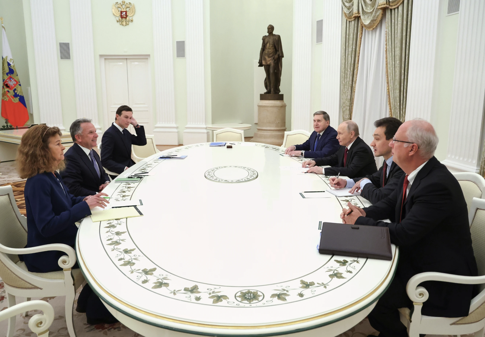 Mỹ trao th&ecirc;m cho Nga t&agrave;i liệu về thỏa thuận h&ograve;a b&igrave;nh Ukraine - Ảnh 1.