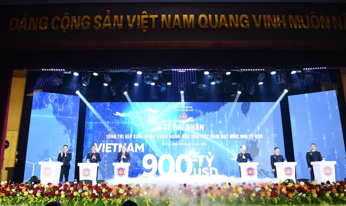 Vietnam sets new import–export record, with China and the U.S. accounting for 422 billion USD - Ảnh 2.