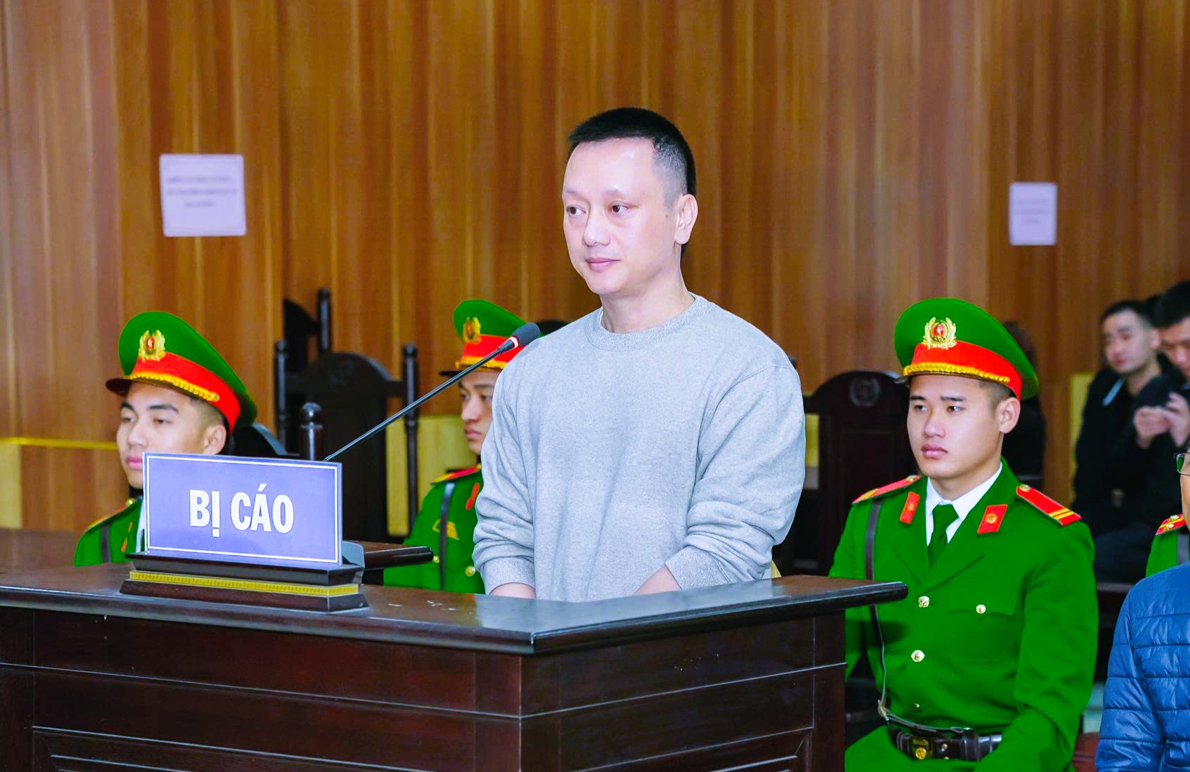 Trùm giang hồ Vi "ngộ" tiếp tục hầu tòa - Ảnh 1.