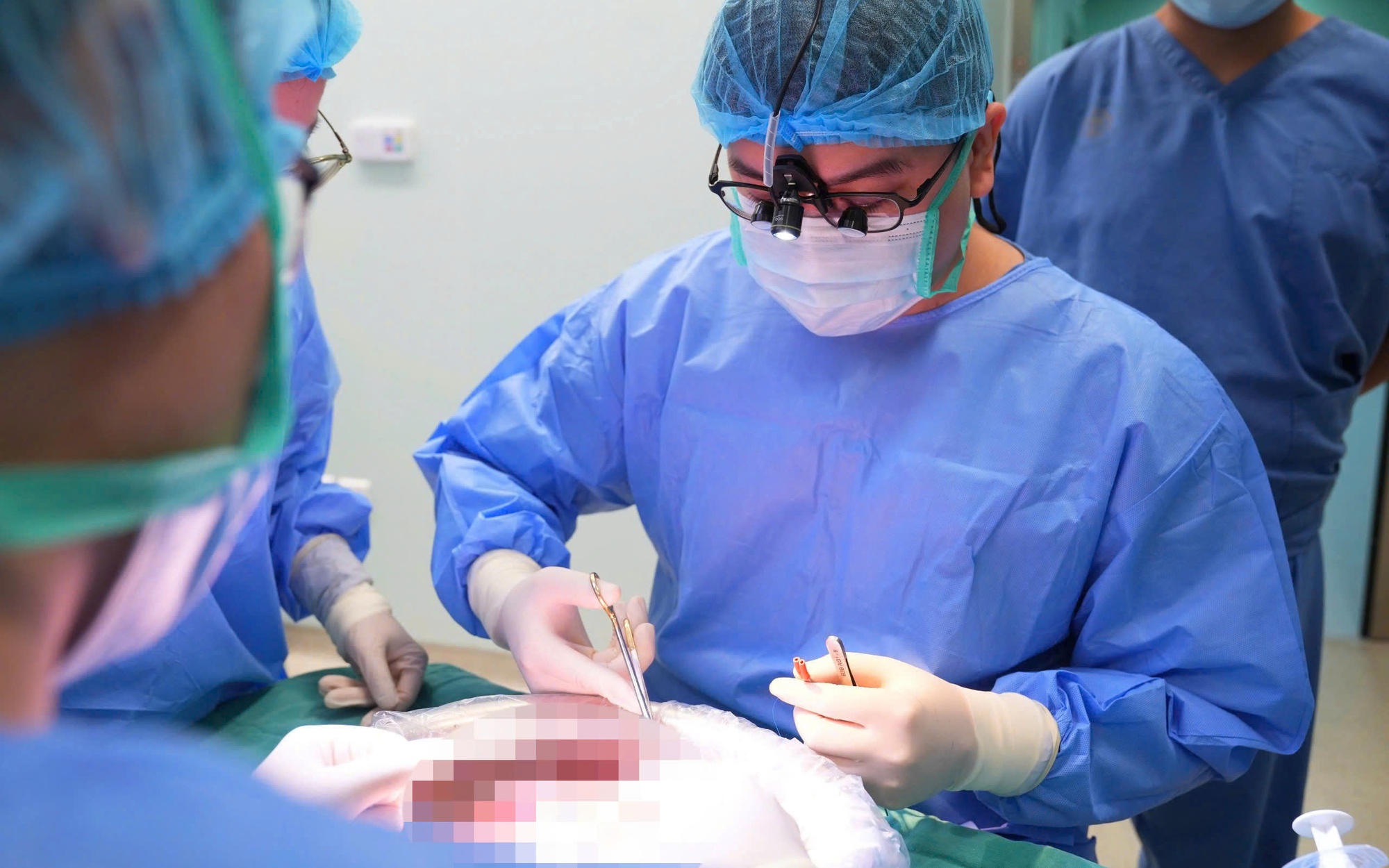 Người phụ nữ Hà Nội hồi sinh nhờ lá gan hiến tặng từ người chết não ở TPHCM