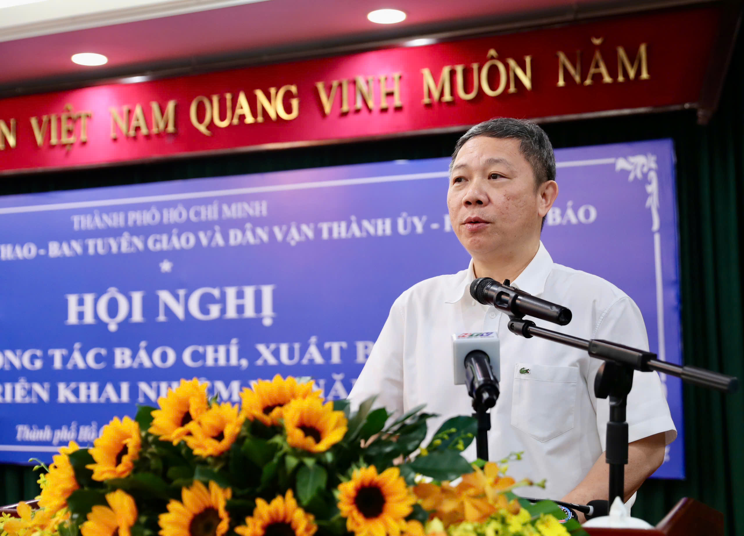 Lãnh đạo Thành ủy chia sẻ với báo chí TP HCM trước "nỗi lo sáp nhập" - Ảnh 3.