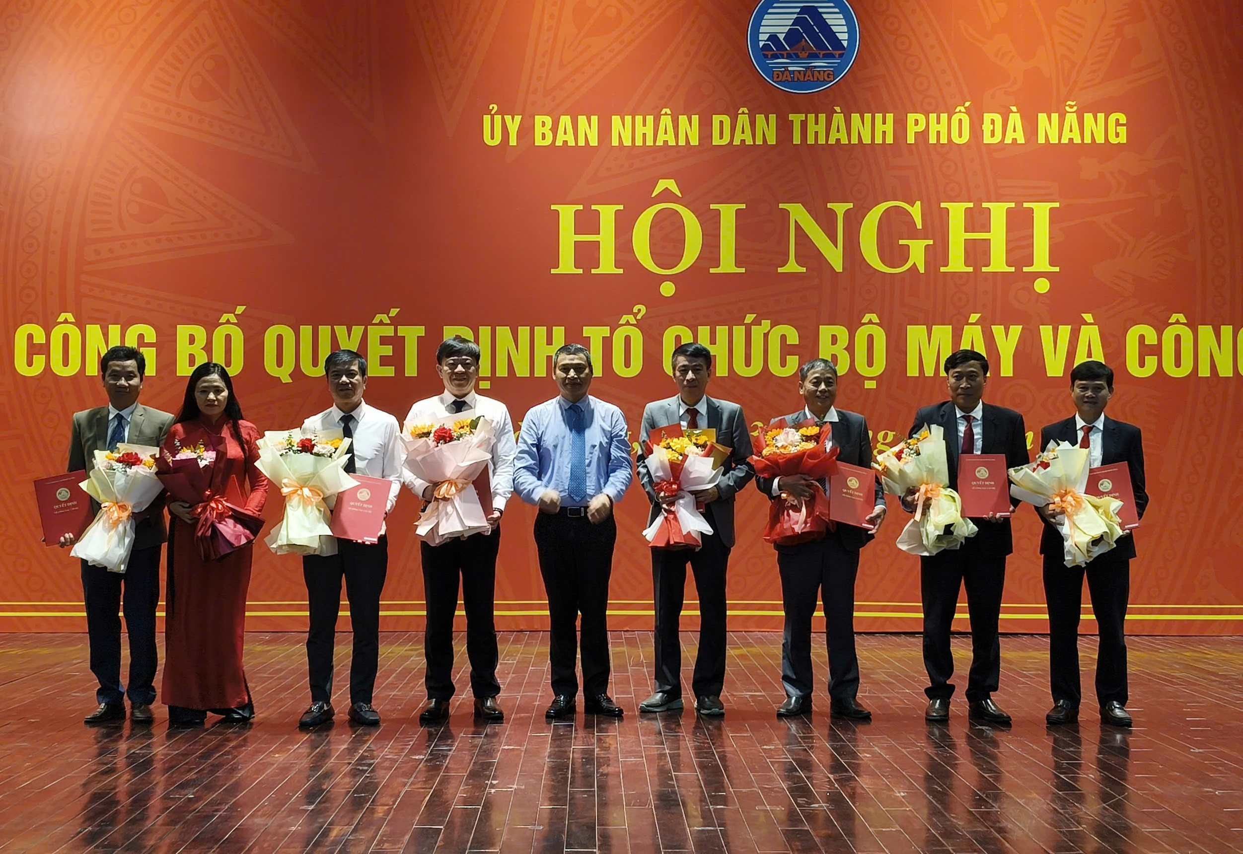 Đà Nẵng sắp xếp còn 3 ban quản lý dự án, kiện toàn bộ máy và nhân sự - Ảnh 2.