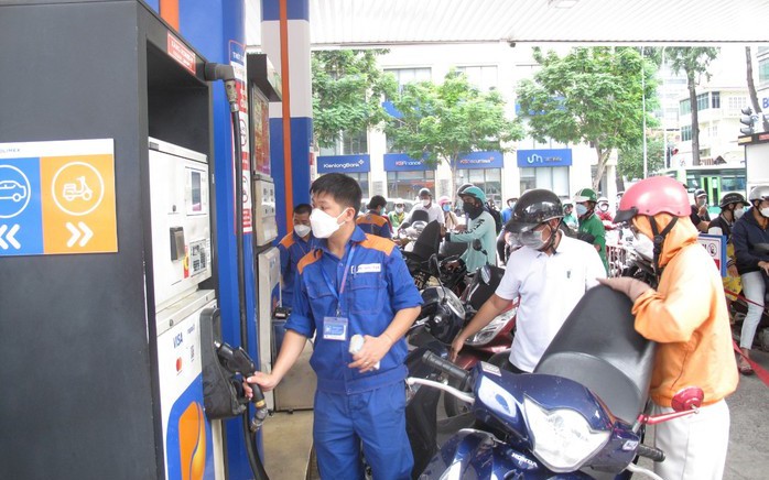 Giá xăng giảm trong kỳ điều hành cuối cùng của năm 2025, về dưới 19.000 đồng/lít