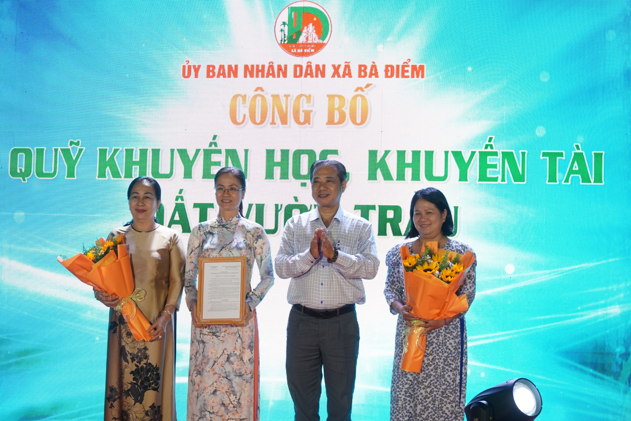 Khai mạc Lễ hội văn hóa - Ẩm thực năm 2025 tại xã Bà Điểm - Ảnh 1.