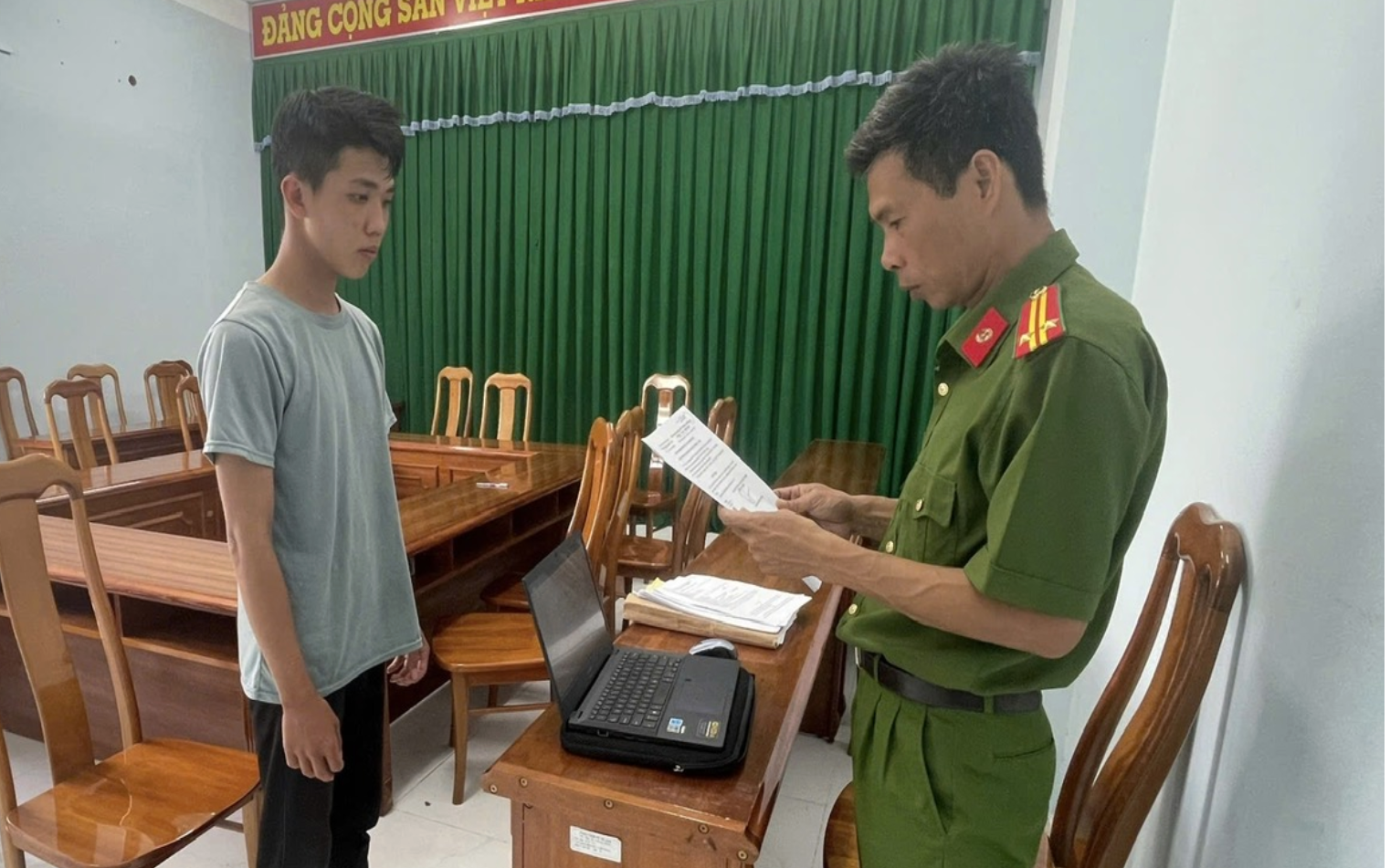 Nam thanh niên bán vé số dạo giở trò đồi bại với cháu người cho ở nhờ