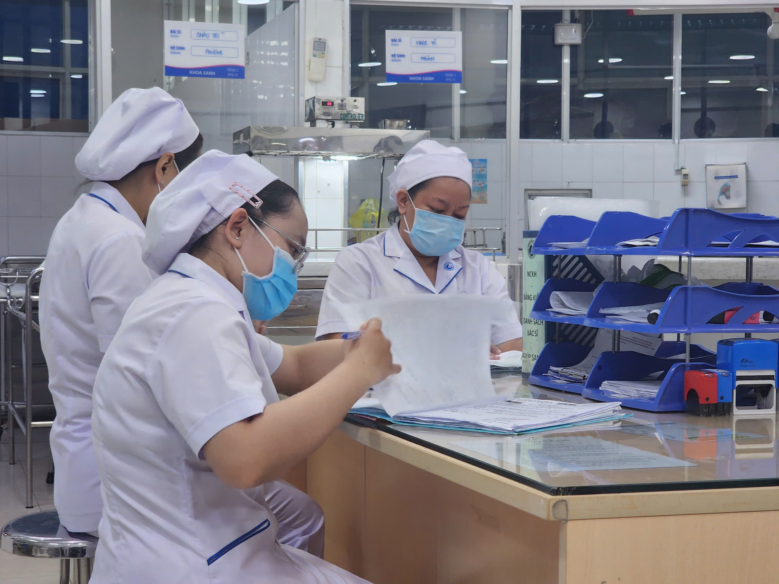 Ngắm những em b&eacute; đầu ti&ecirc;n của năm 2026 ch&agrave;o đời tại Bệnh viện Từ Dũ - Ảnh 10.