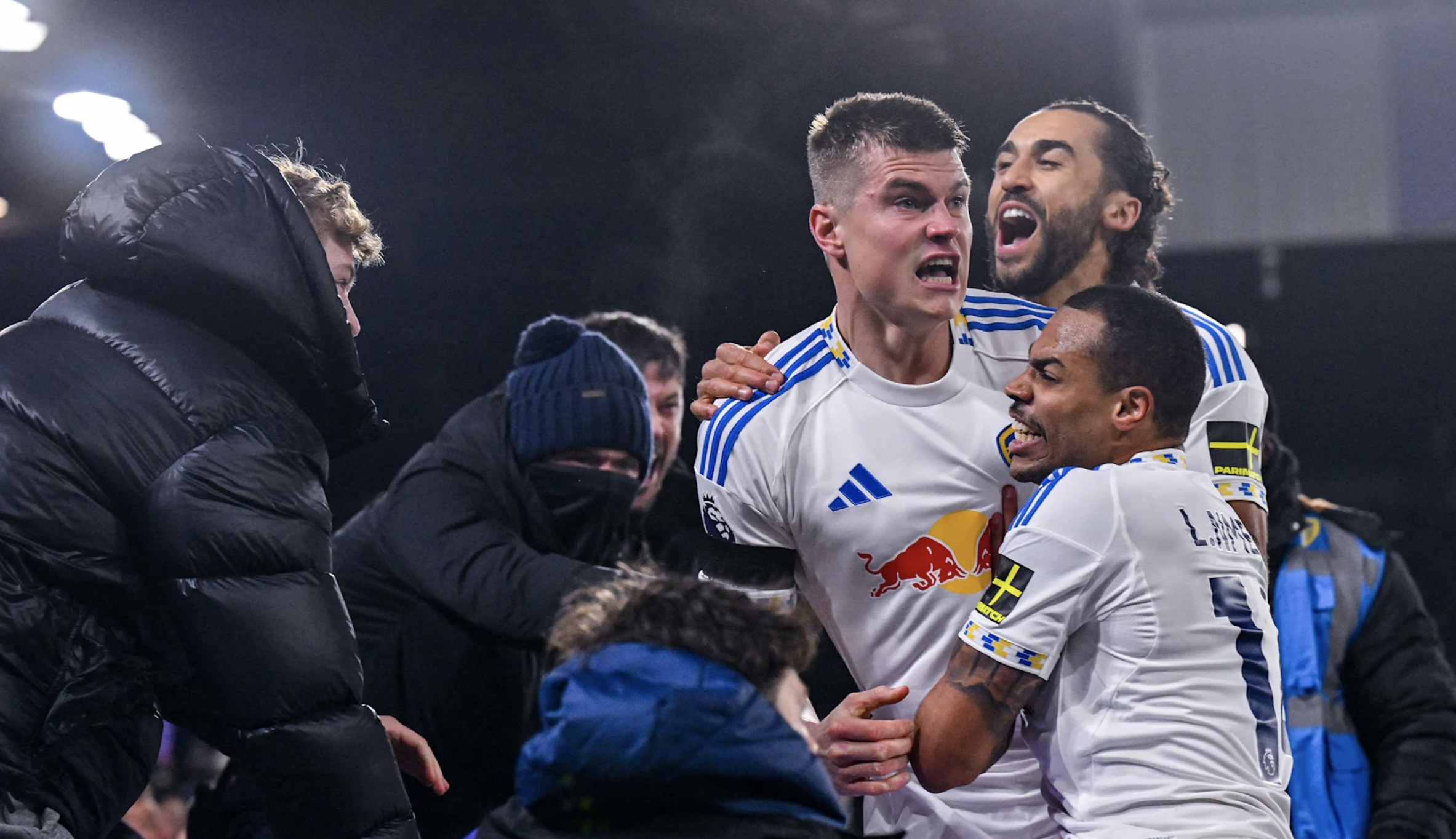 Chelsea thua sốc t&acirc;n binh Ngoại hạng, Leeds United mơ tho&aacute;t hiểm - Ảnh 6.