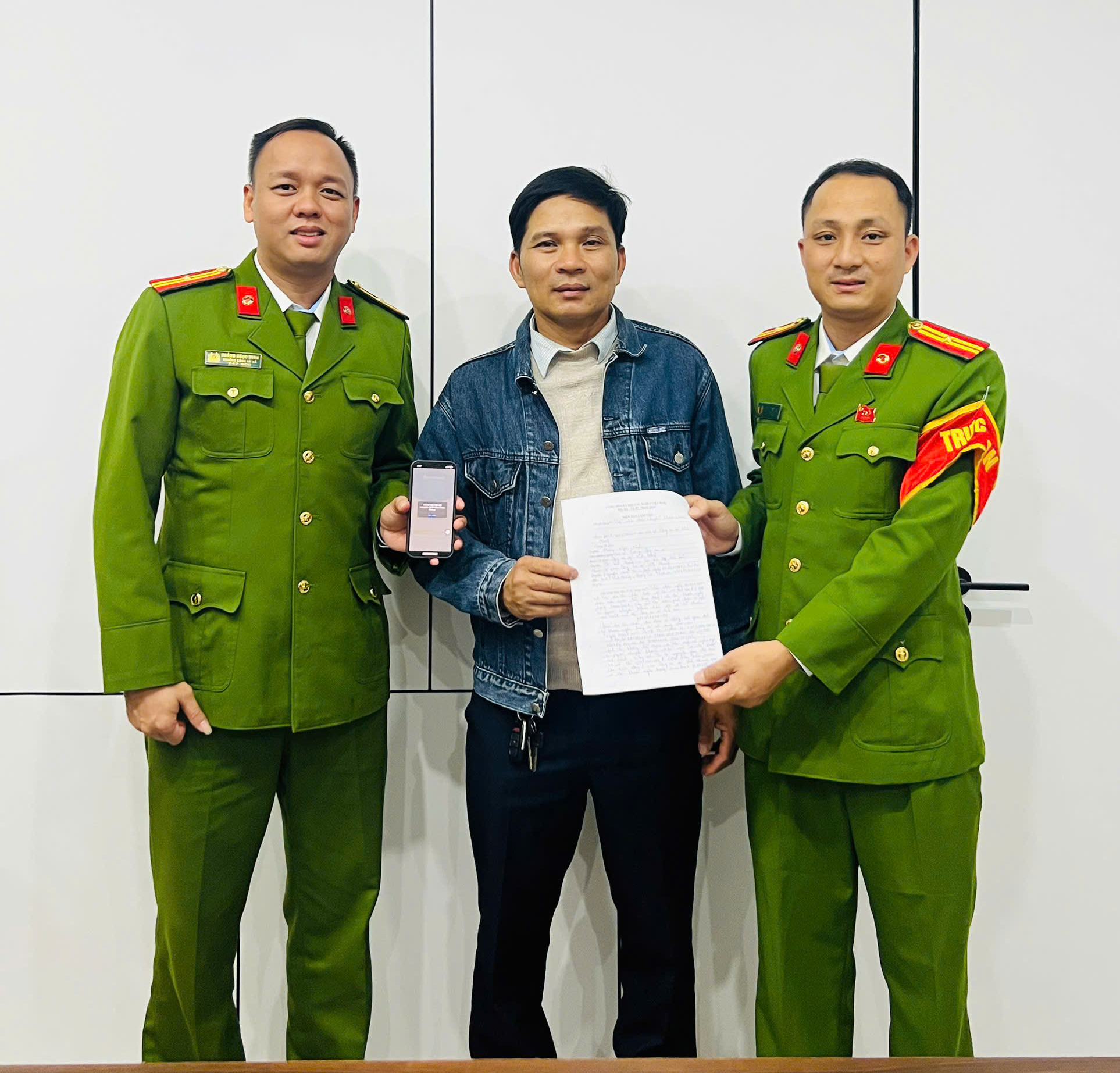 Người Quảng Trị chuyển trả 155 triệu đồng chuyển nhầm qua t&agrave;i khoản ng&acirc;n h&agrave;ng - Ảnh 1.
