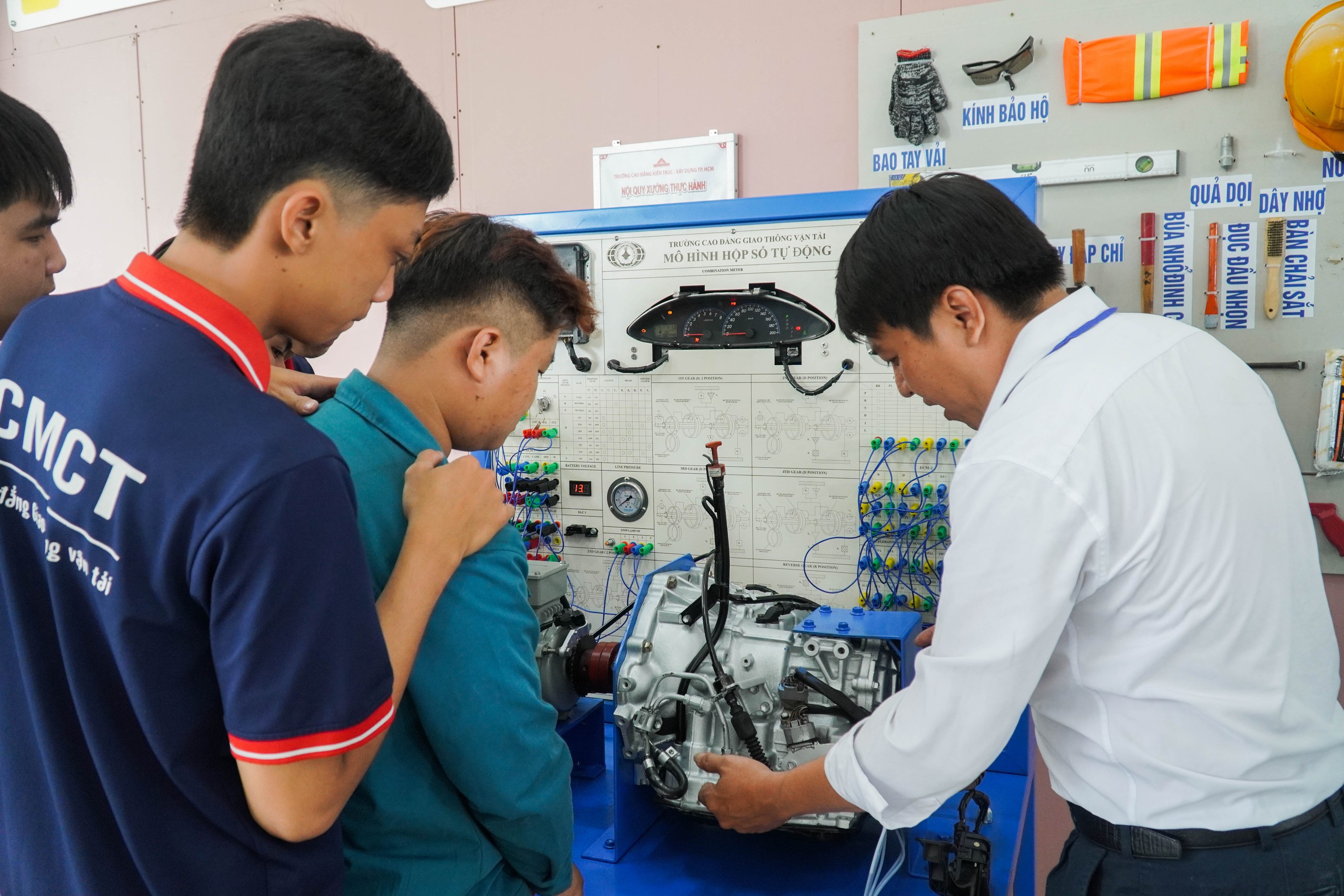 TPHCM dự kiến c&ograve;n 19 trường cao đẳng v&agrave; 2 trường trung cấp c&ocirc;ng lập Trong tương lai - Ảnh 1.