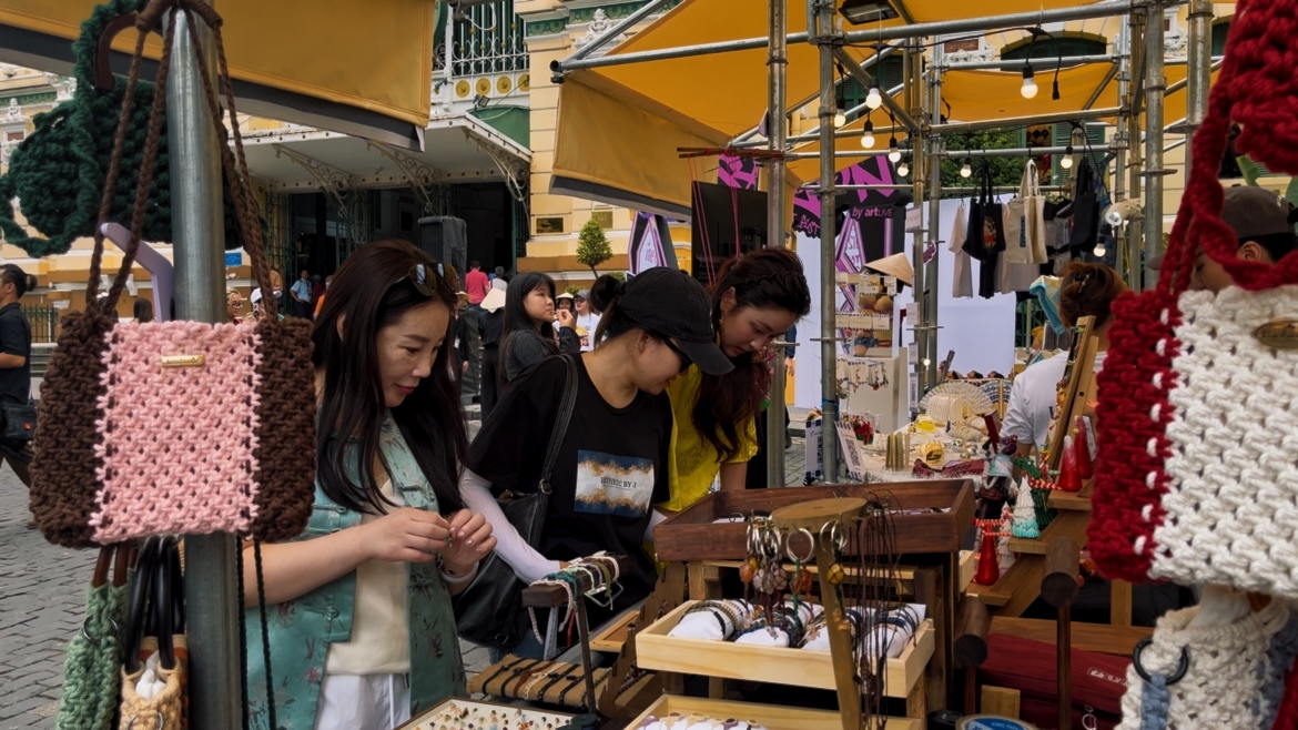 B&ugrave;ng nổ &ldquo;chất Việt&rdquo; trong lễ hội nghệ thuật đường phố Saigon Urban Street Fest 2025   - Ảnh 4.